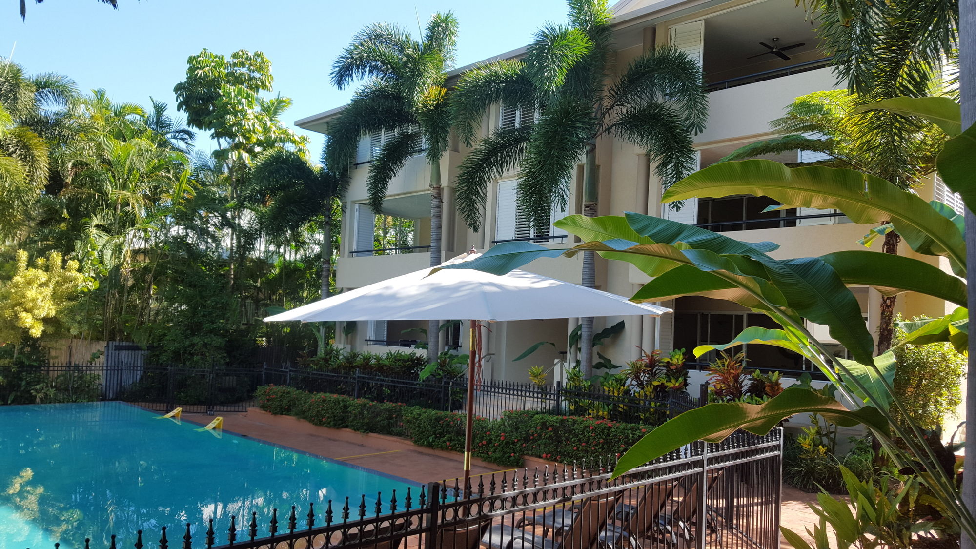 Cayman Villas Port Douglas
