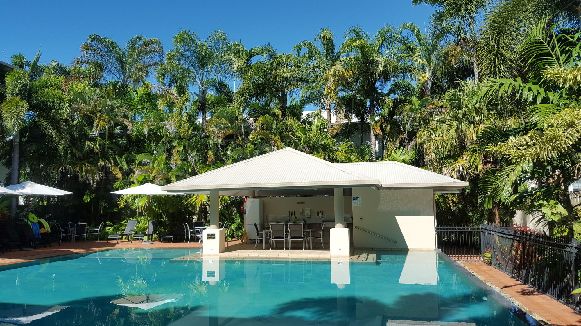 Cayman Villas Port Douglas