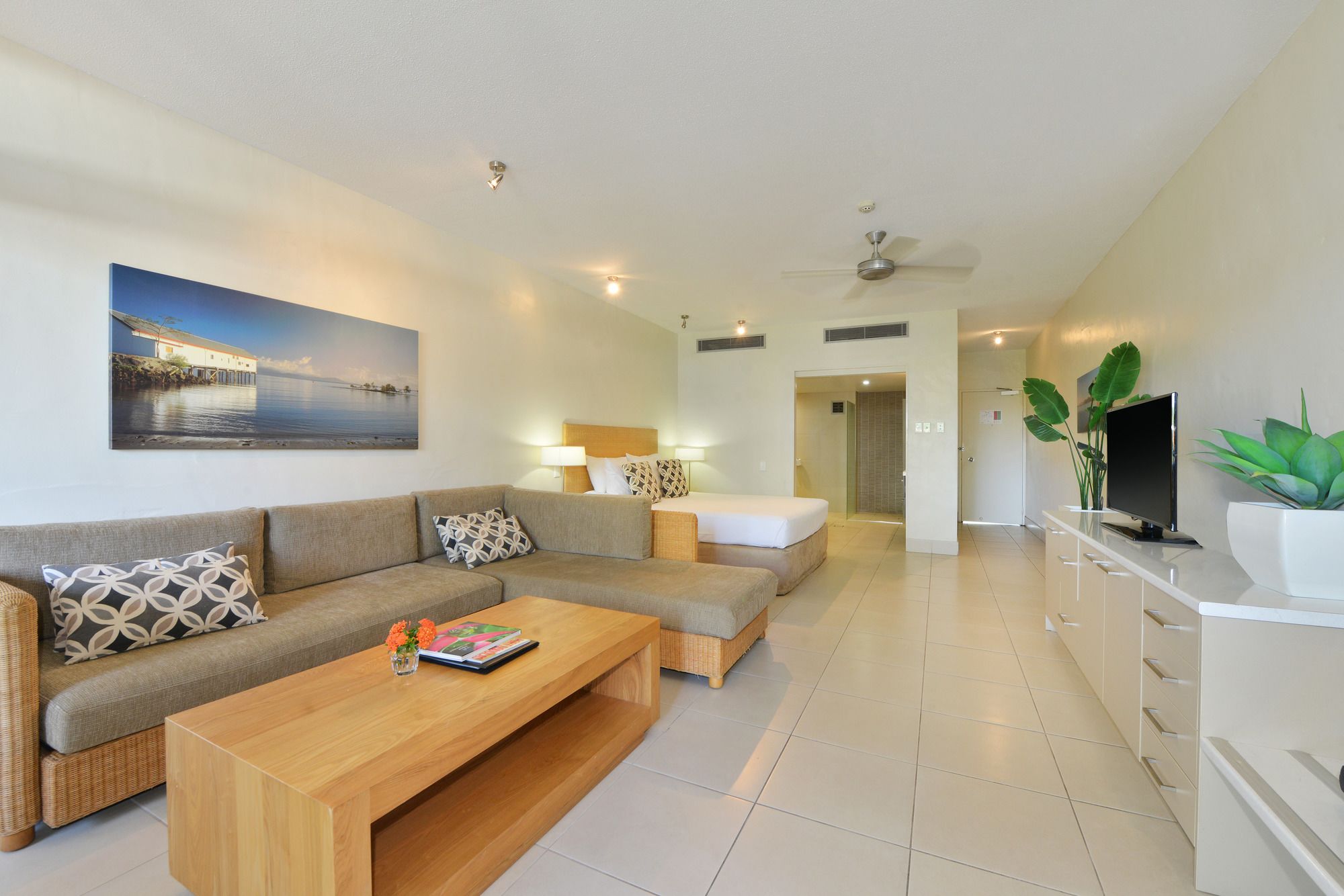Club Tropical Resort