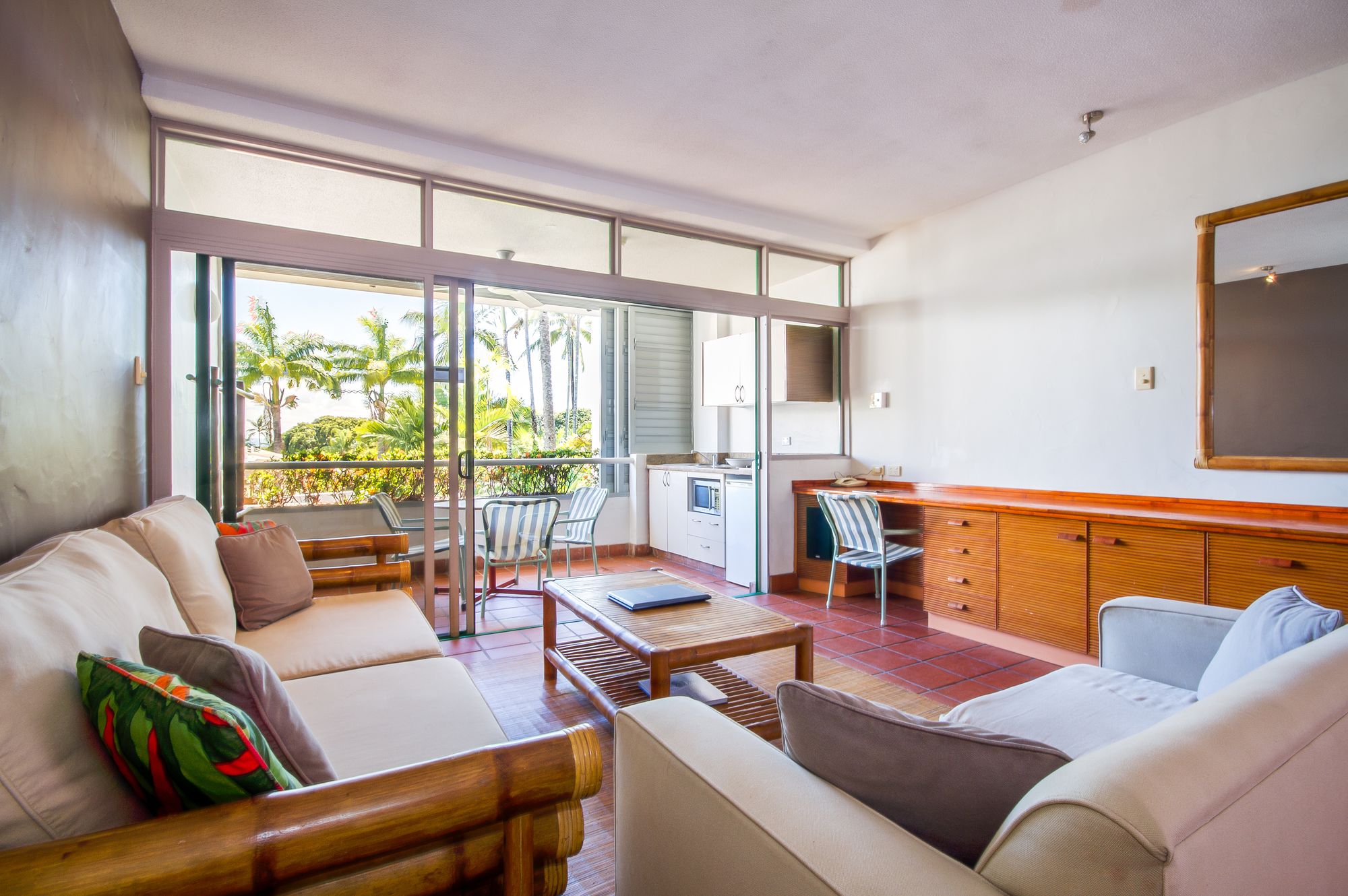 Club Tropical Resort