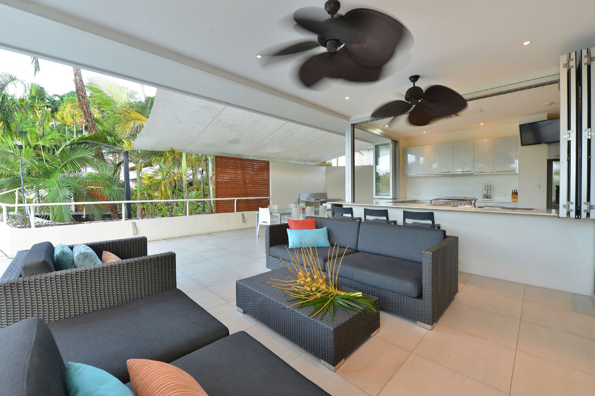 Club Tropical Resort