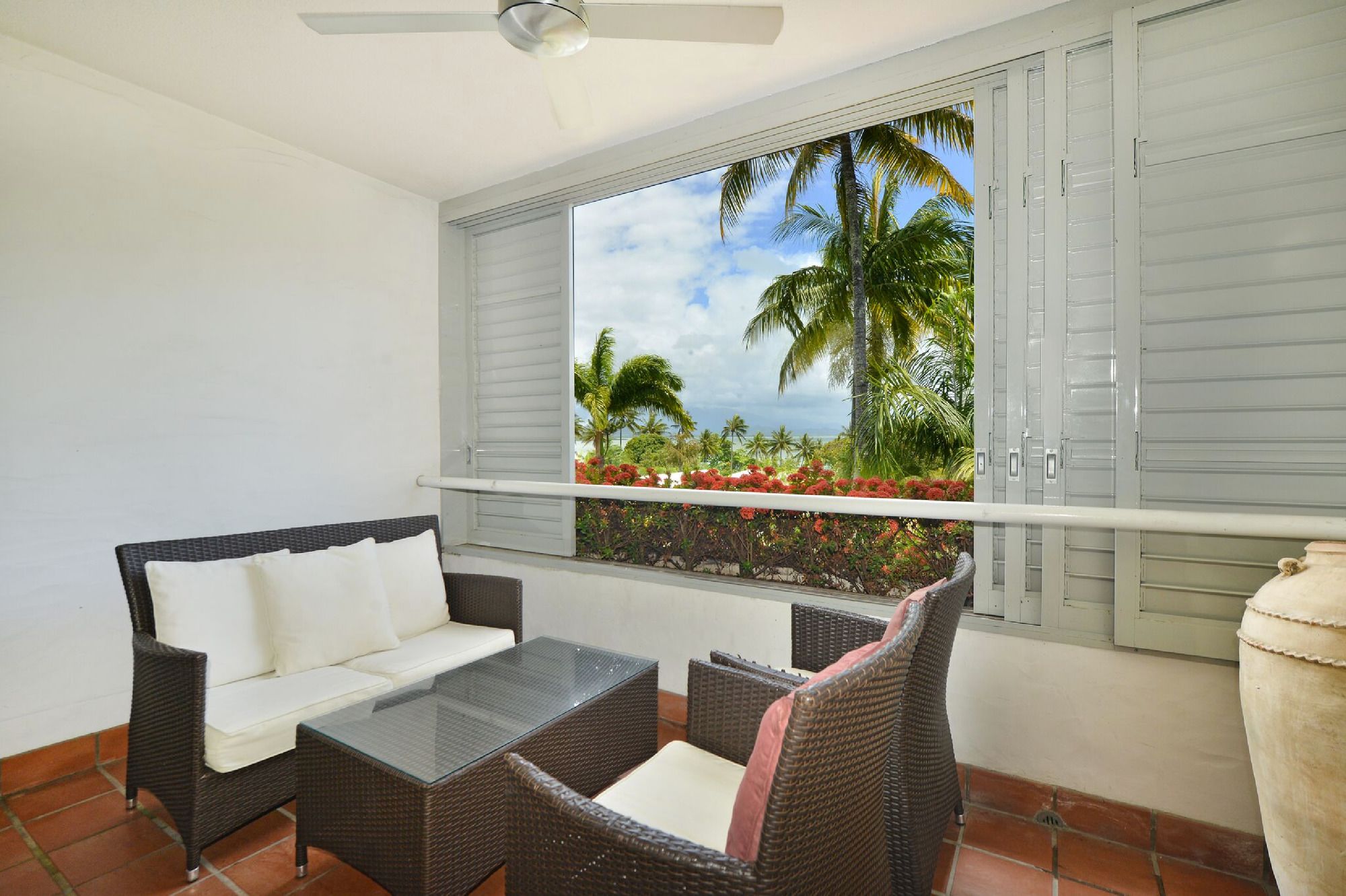 Club Tropical Resort