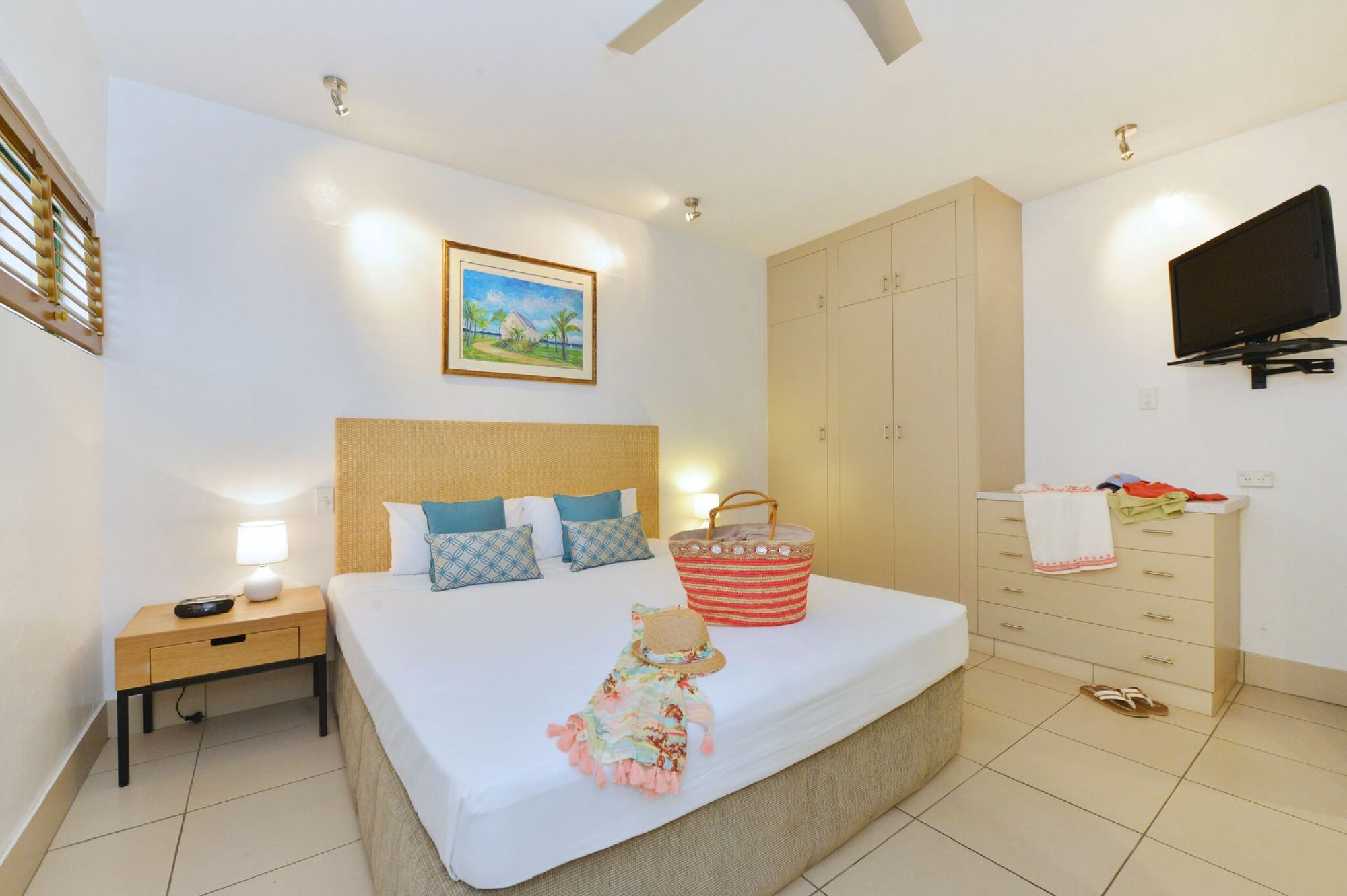 Club Tropical Resort