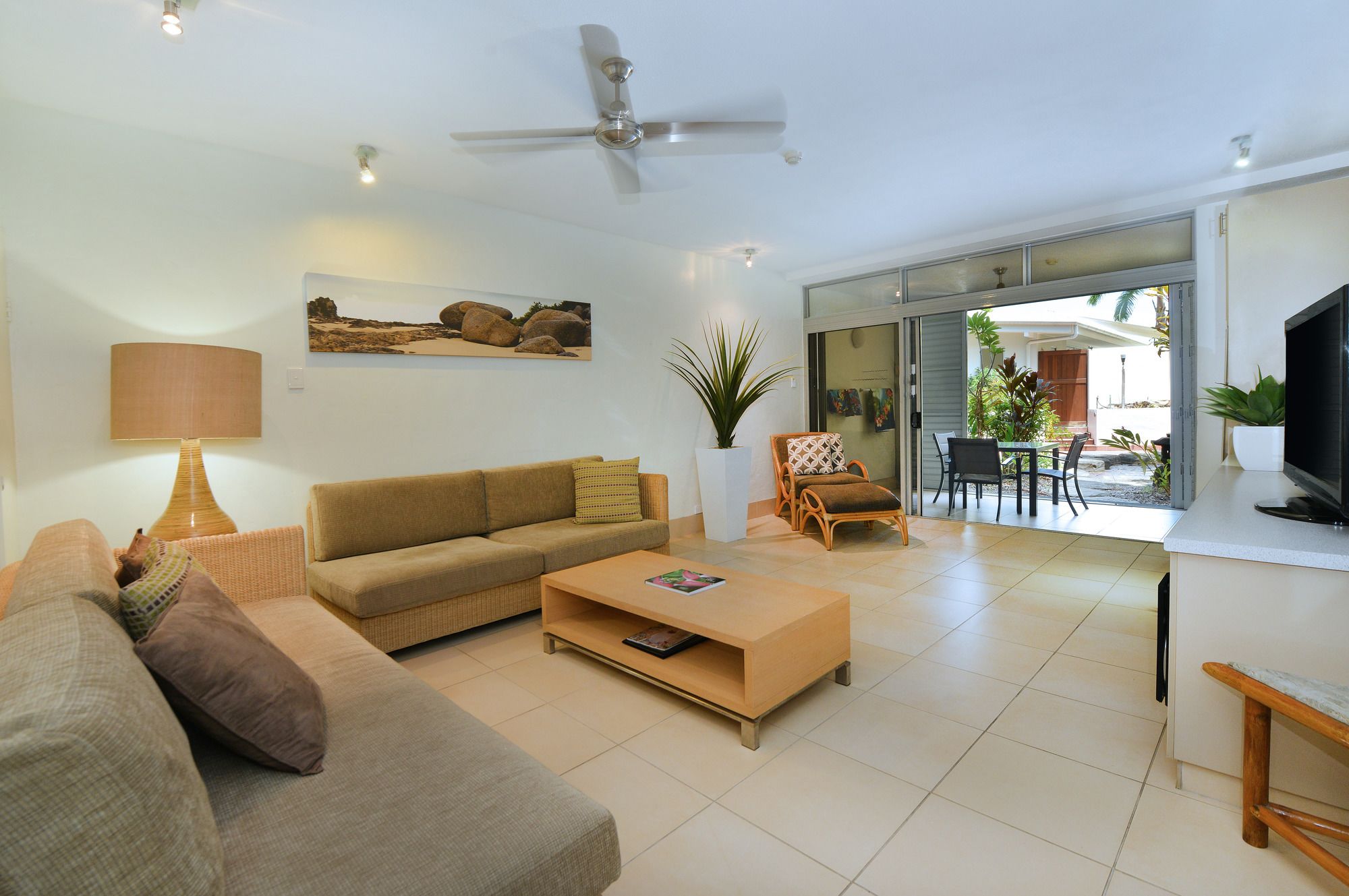 Club Tropical Resort