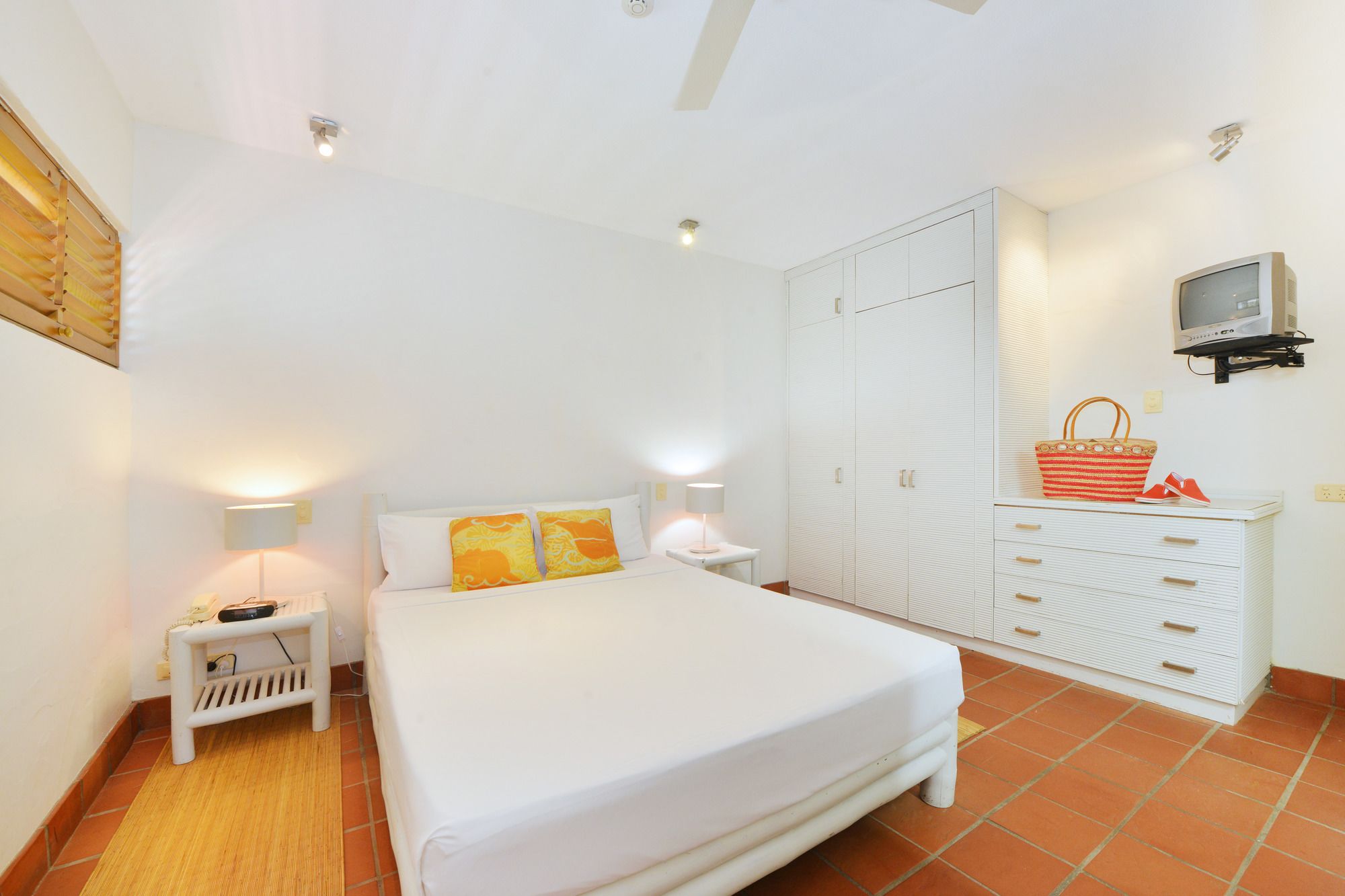 Club Tropical Resort