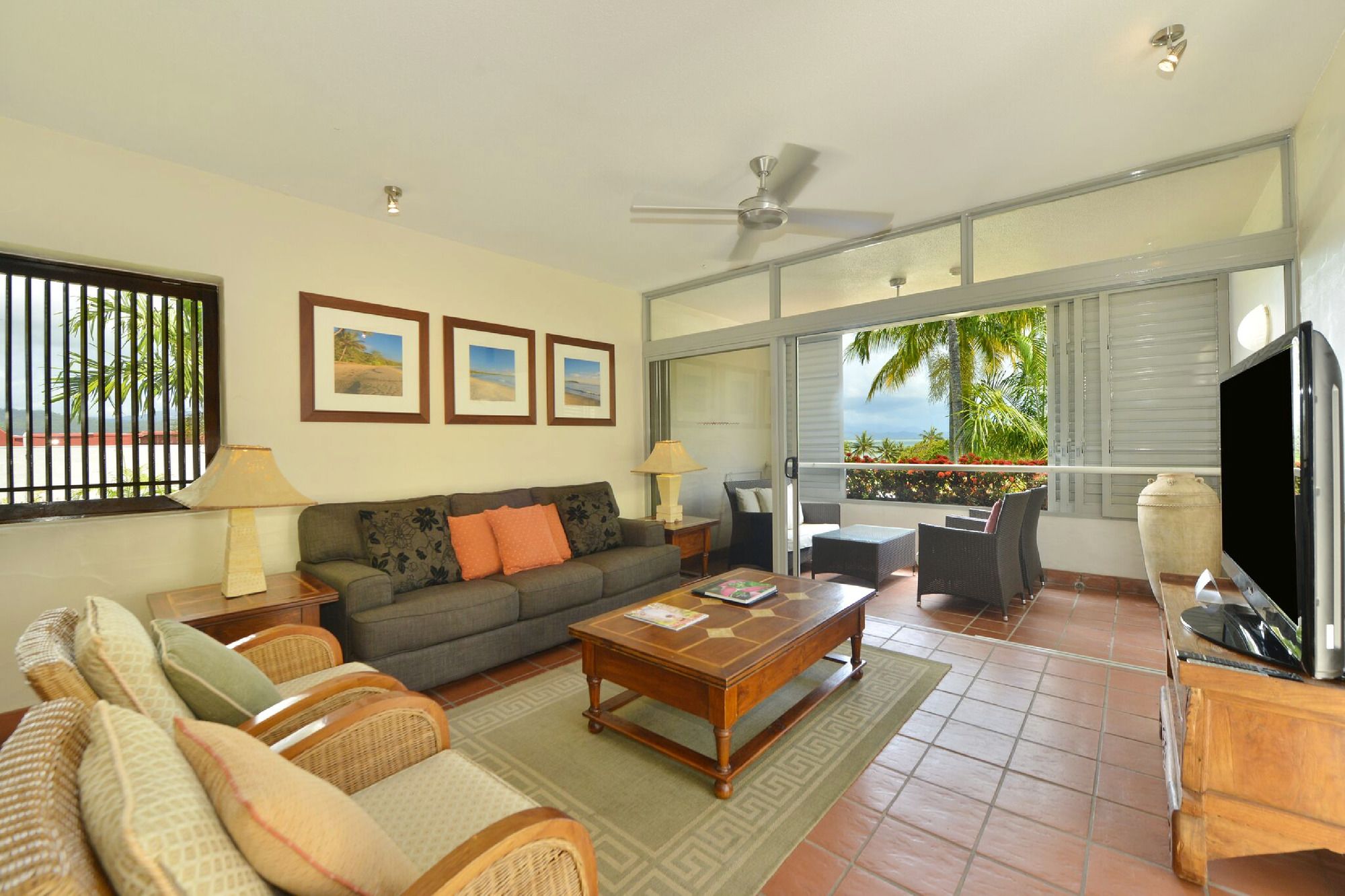 Club Tropical Resort