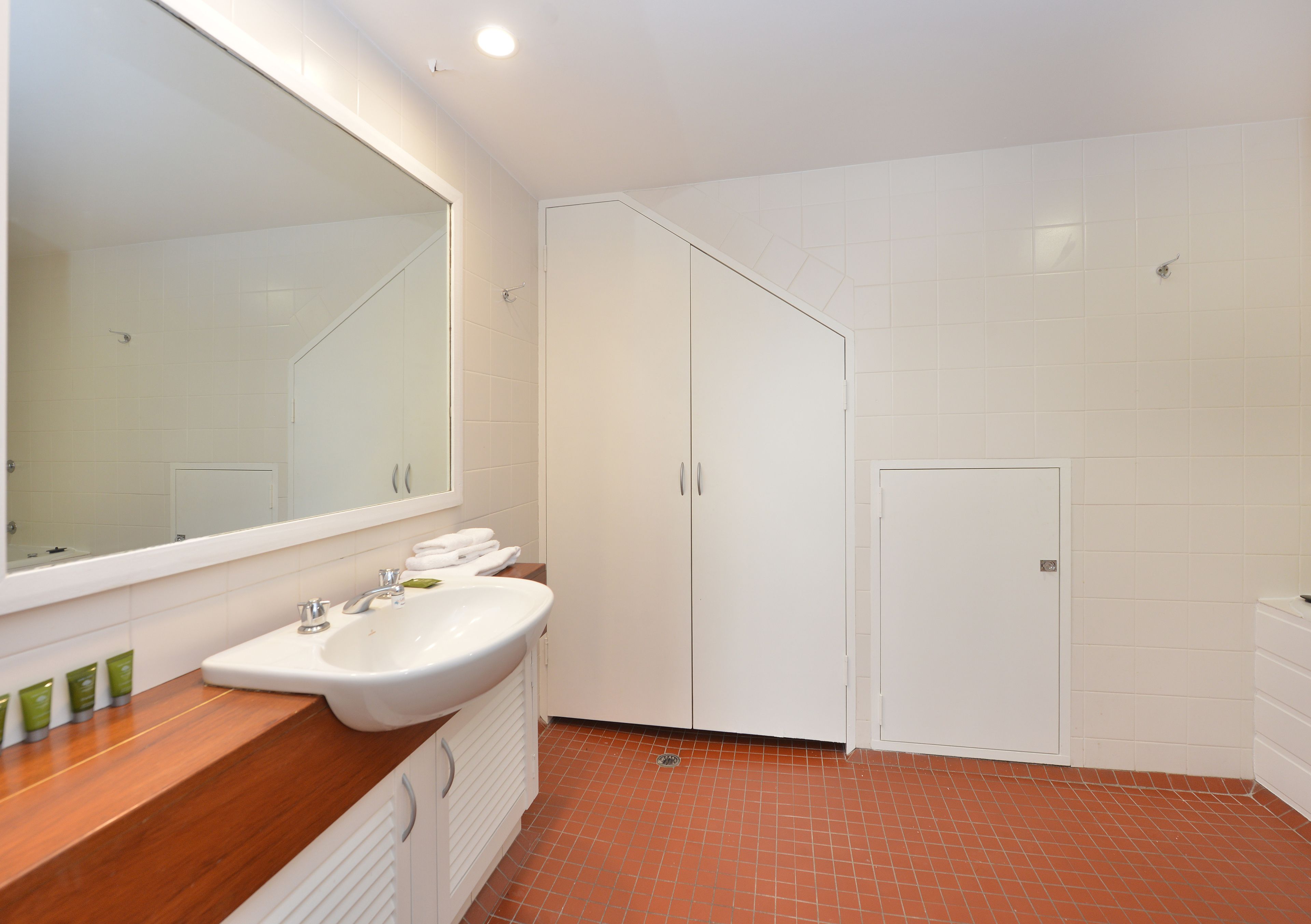 Driftwood Mantaray Holiday Apartments