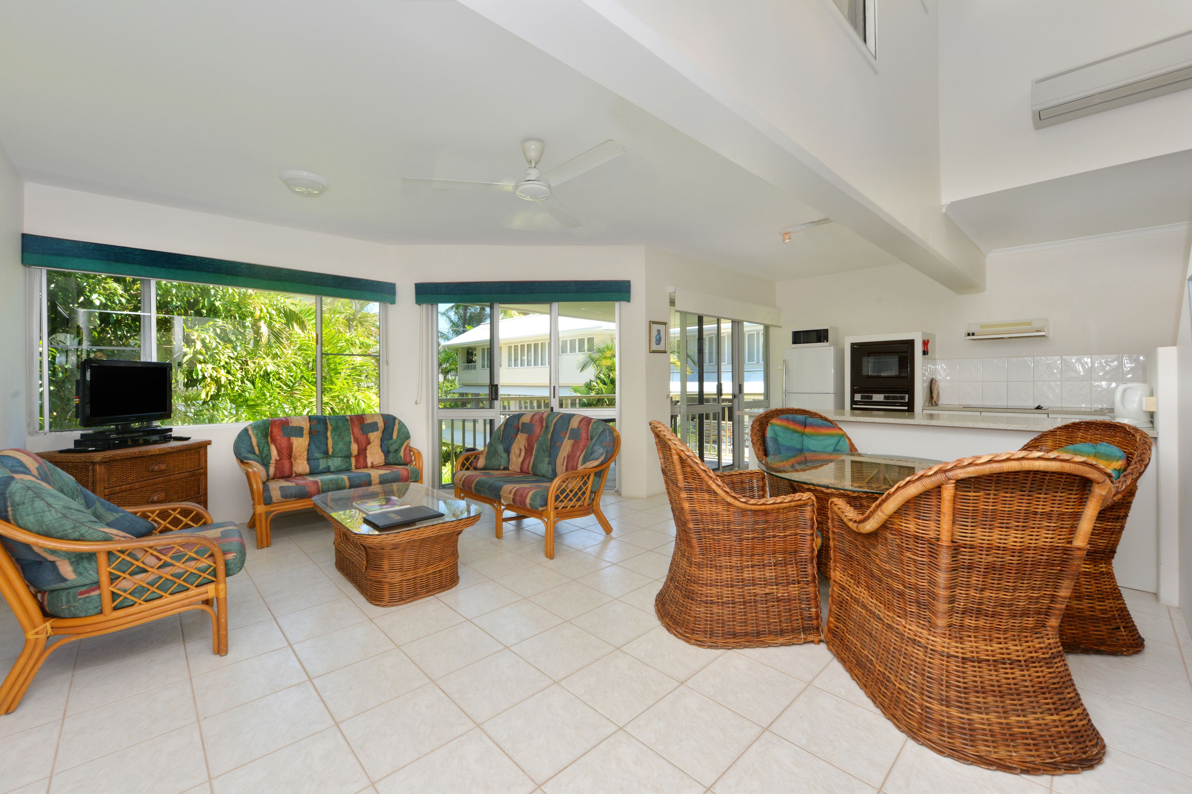 Driftwood Mantaray Holiday Apartments