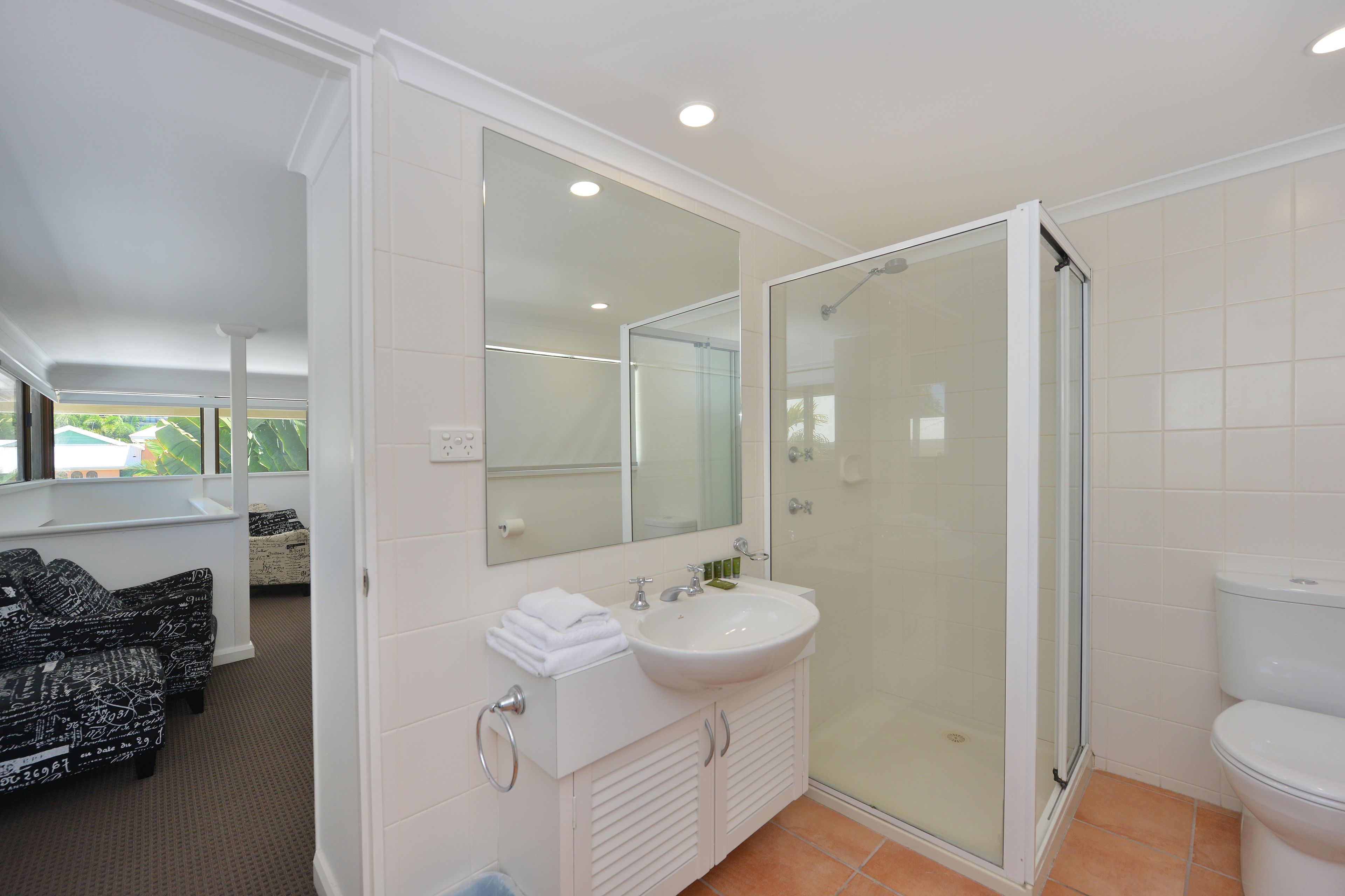 Driftwood Mantaray Holiday Apartments