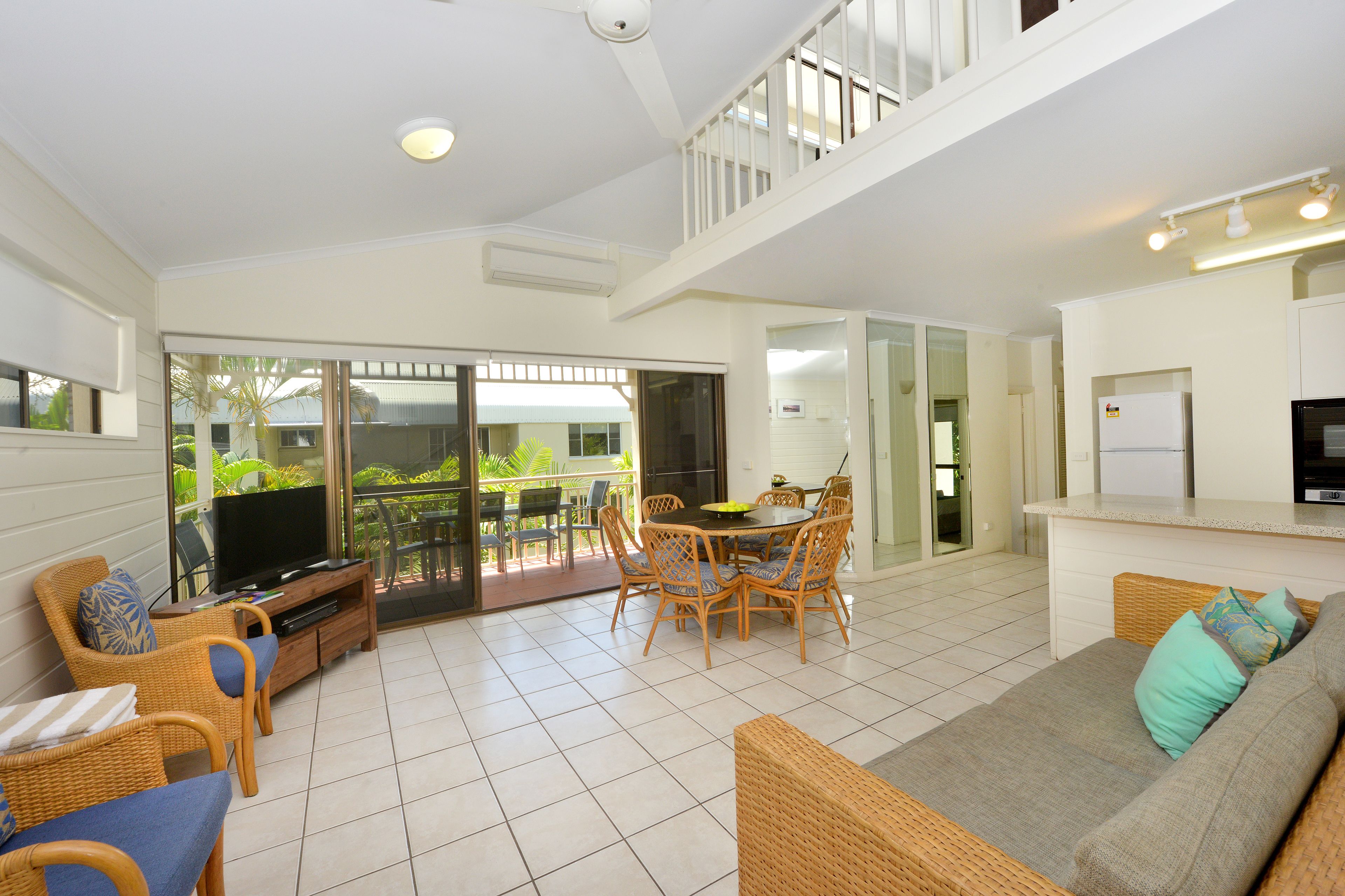 Driftwood Mantaray Holiday Apartments