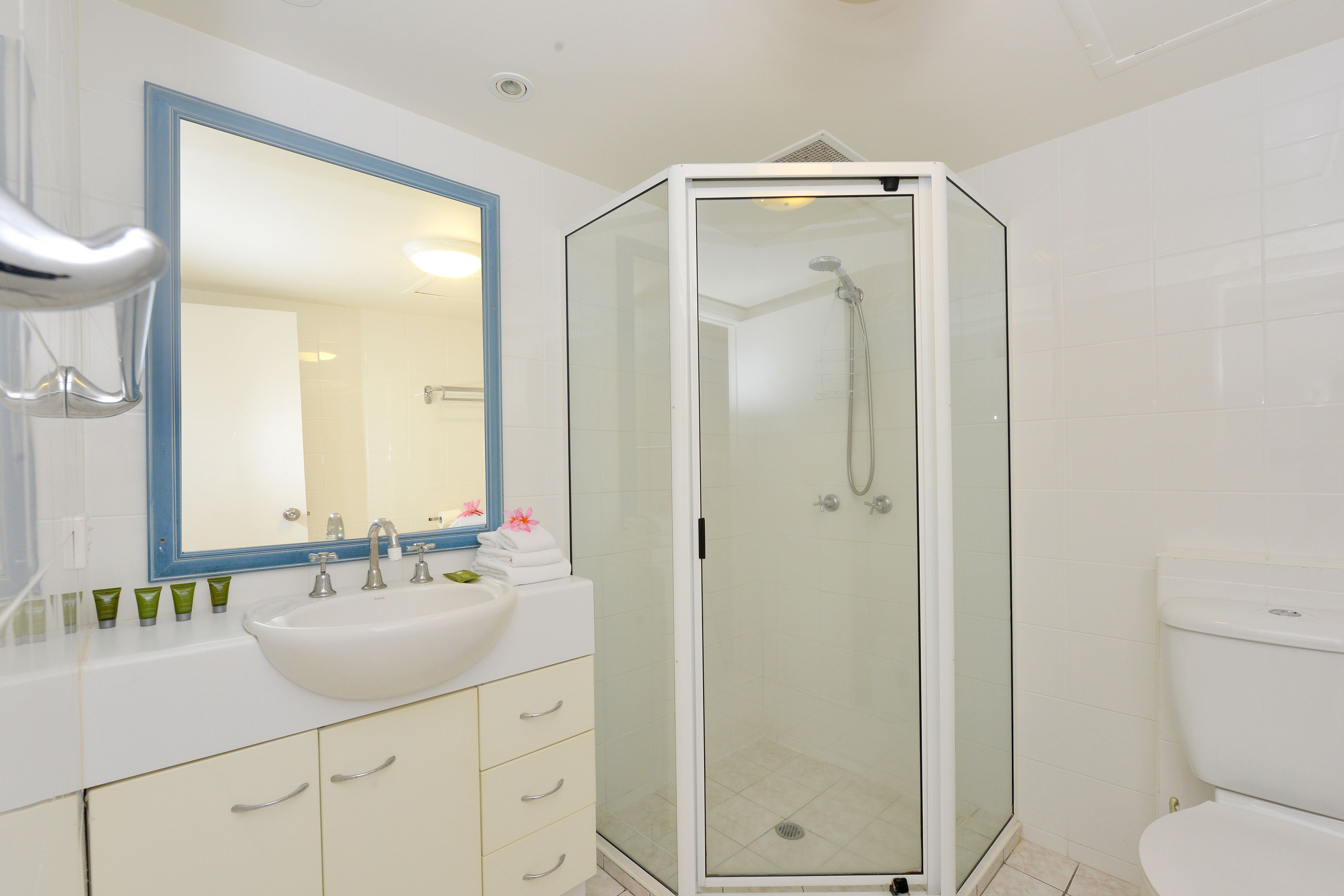 Driftwood Mantaray Holiday Apartments