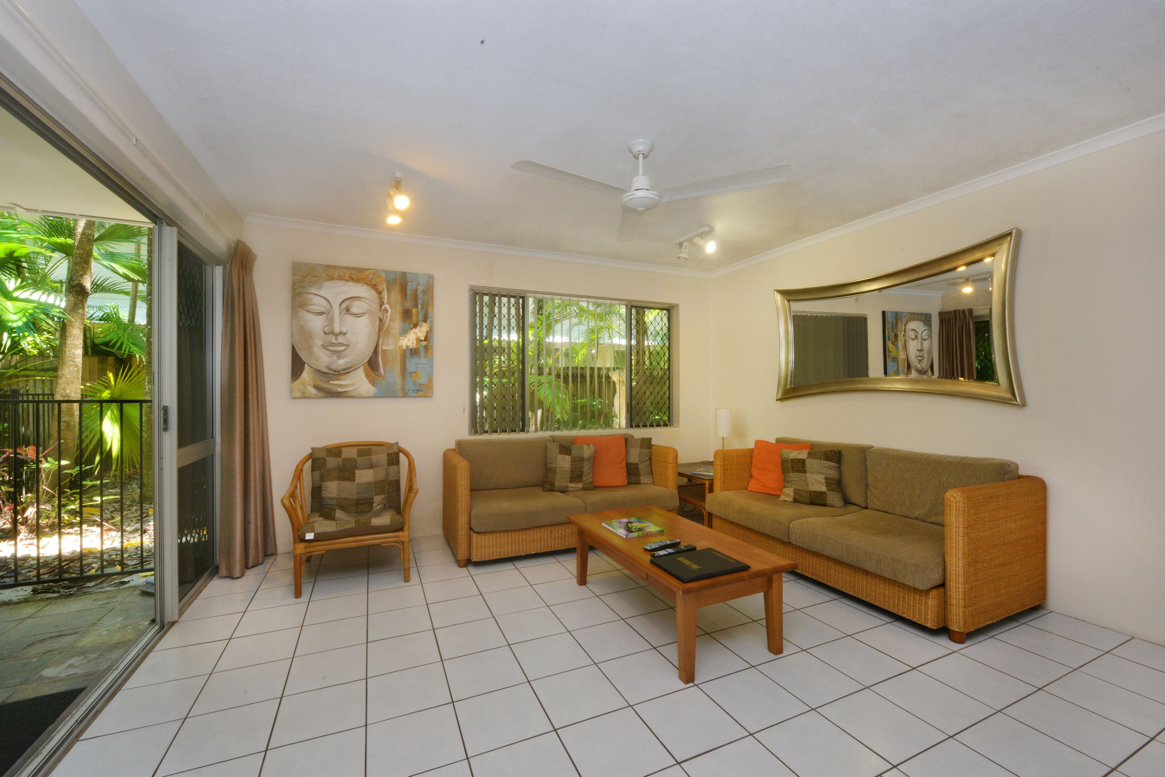 Driftwood Mantaray Holiday Apartments