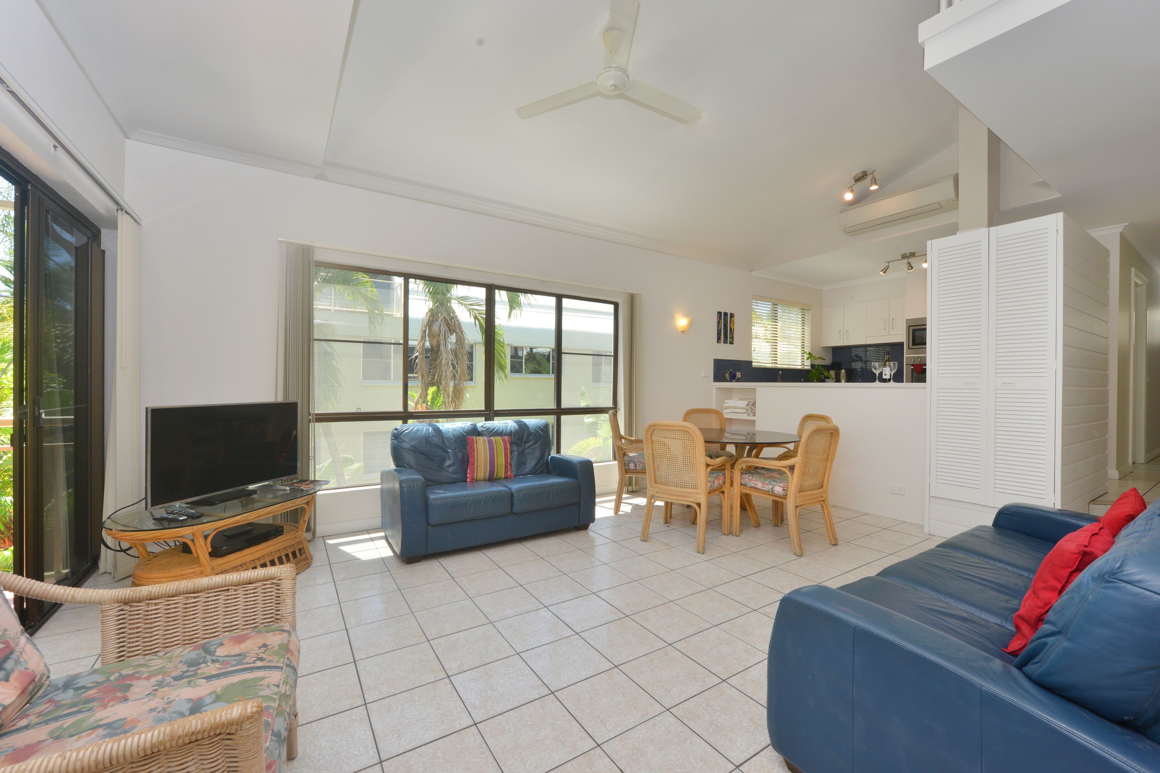 Driftwood Mantaray Holiday Apartments