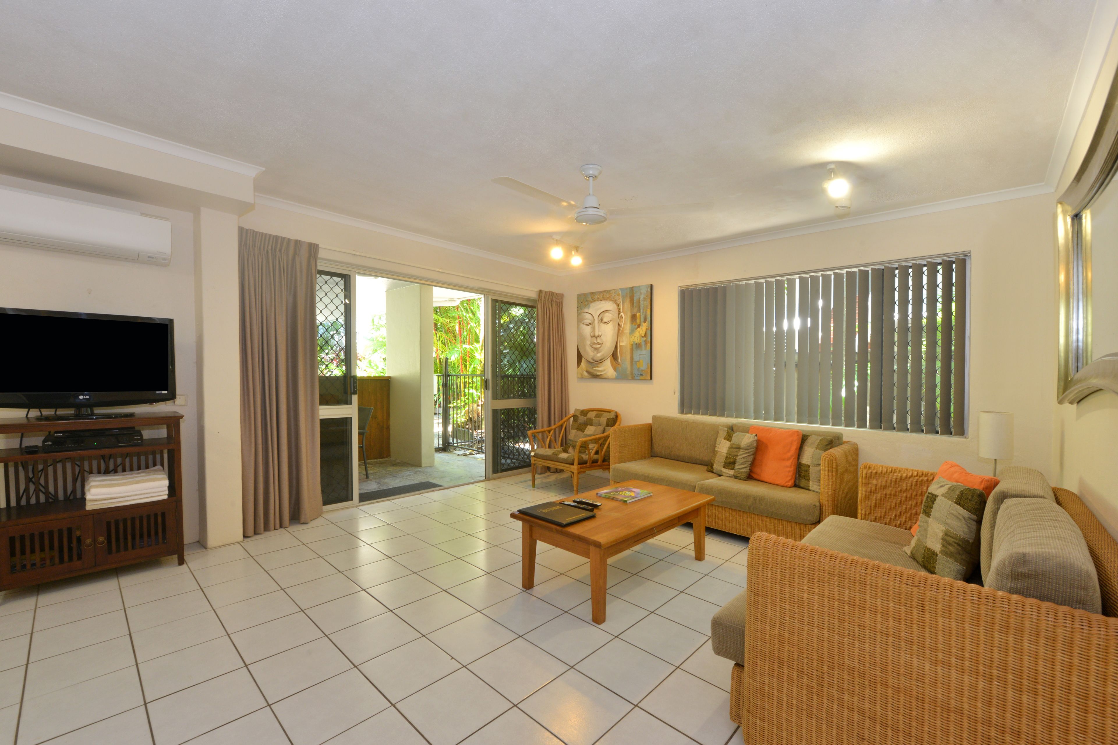 Driftwood Mantaray Holiday Apartments