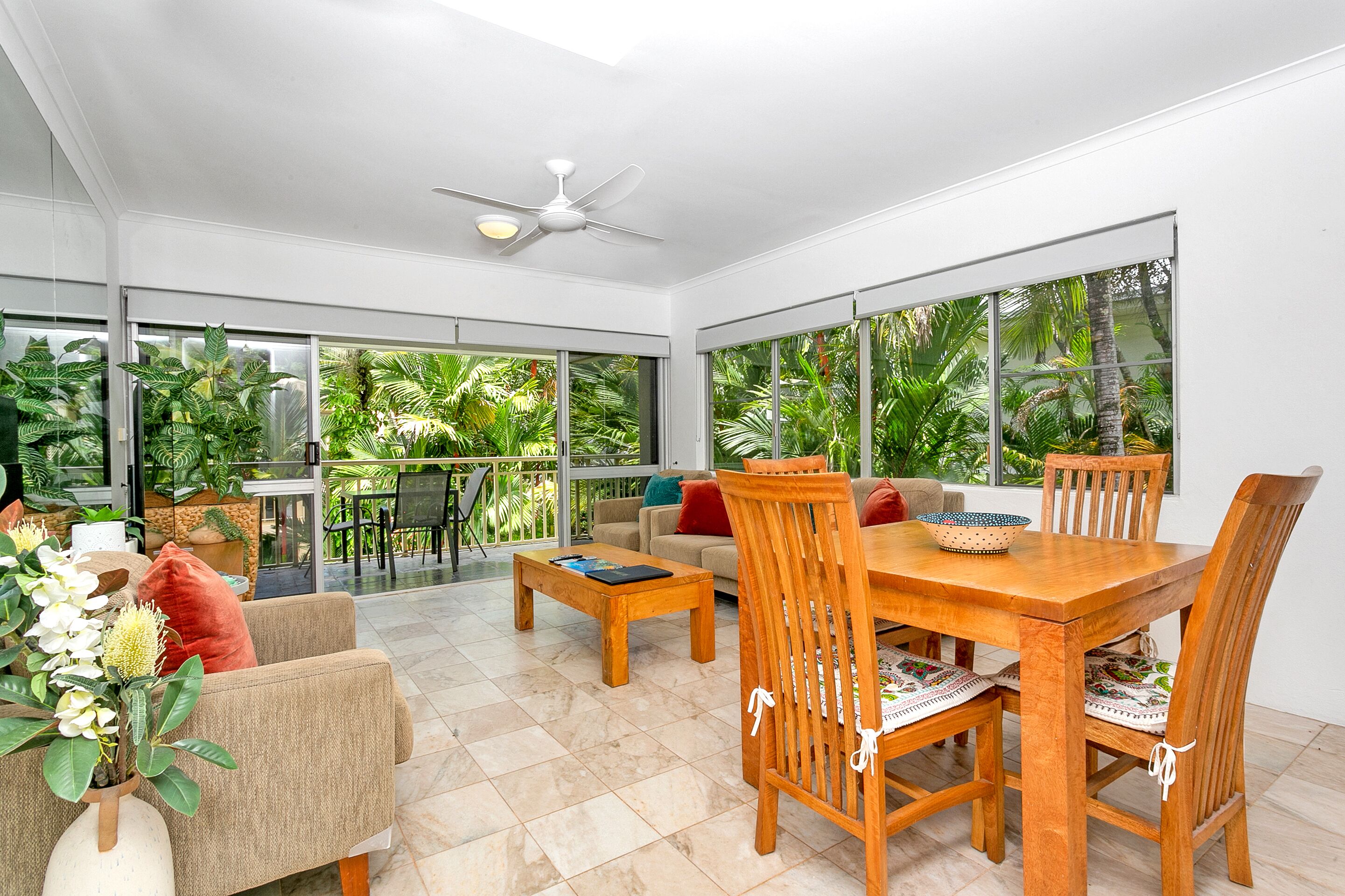 Driftwood Mantaray Holiday Apartments