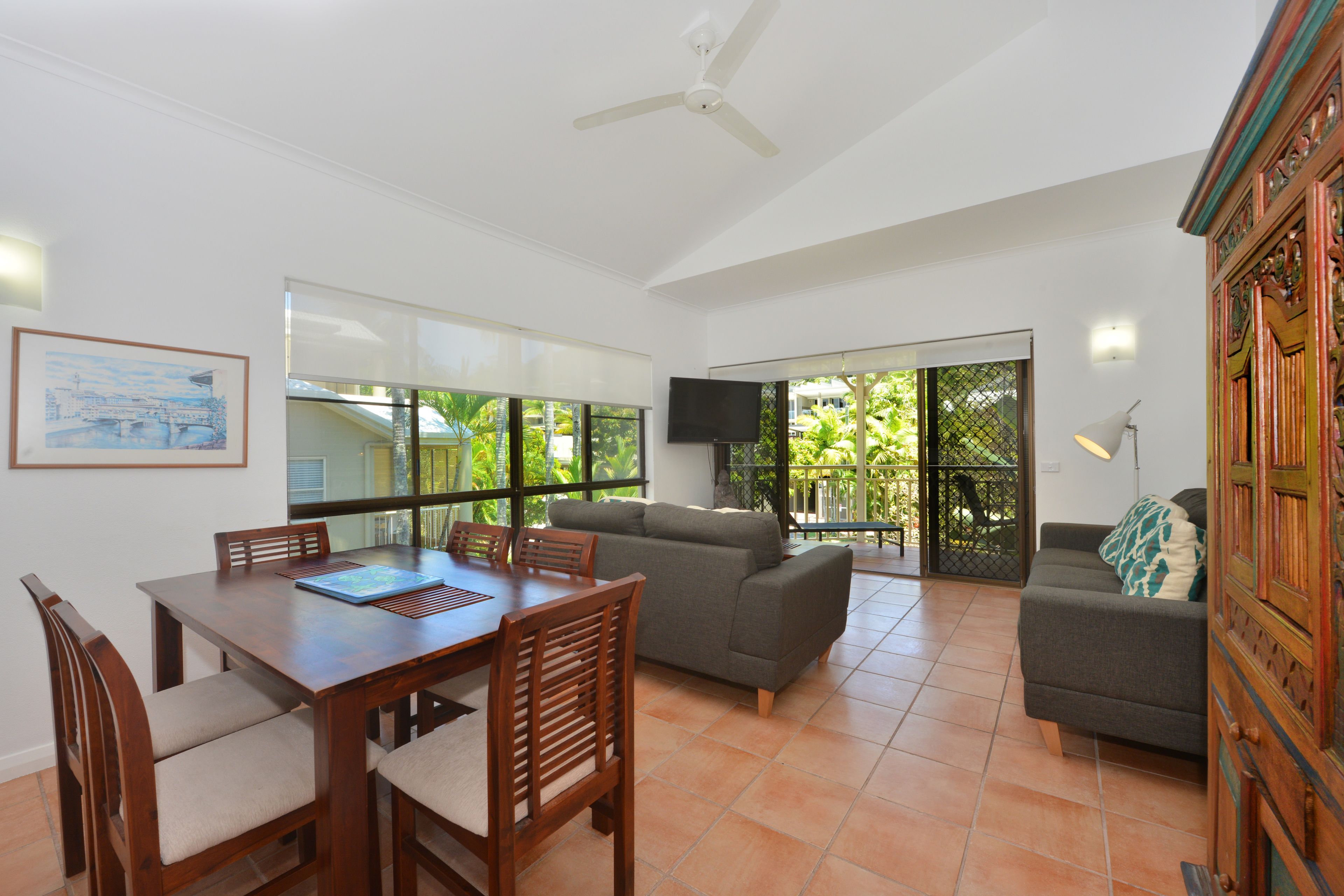 Driftwood Mantaray Holiday Apartments