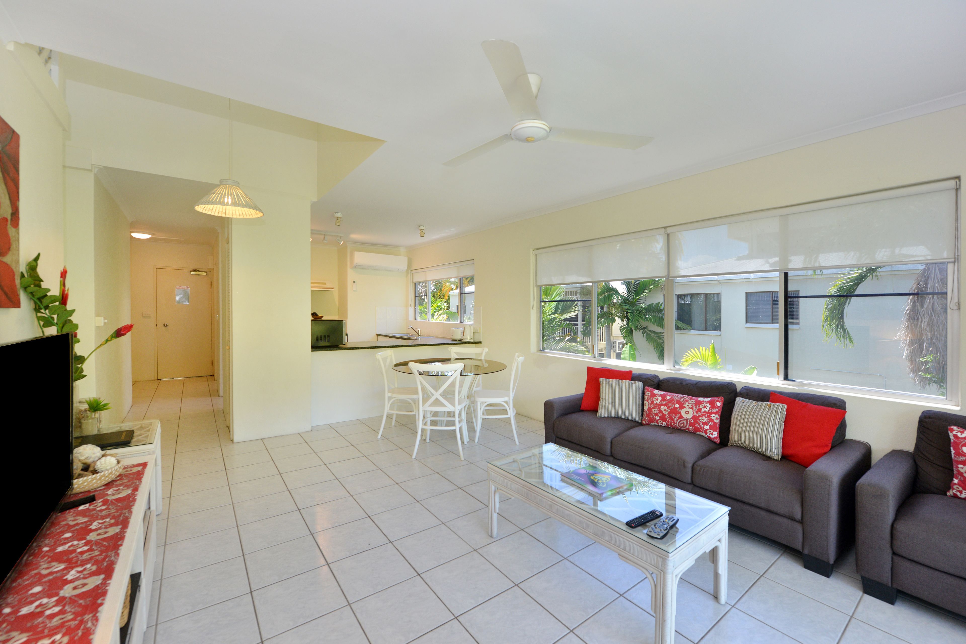 Driftwood Mantaray Holiday Apartments