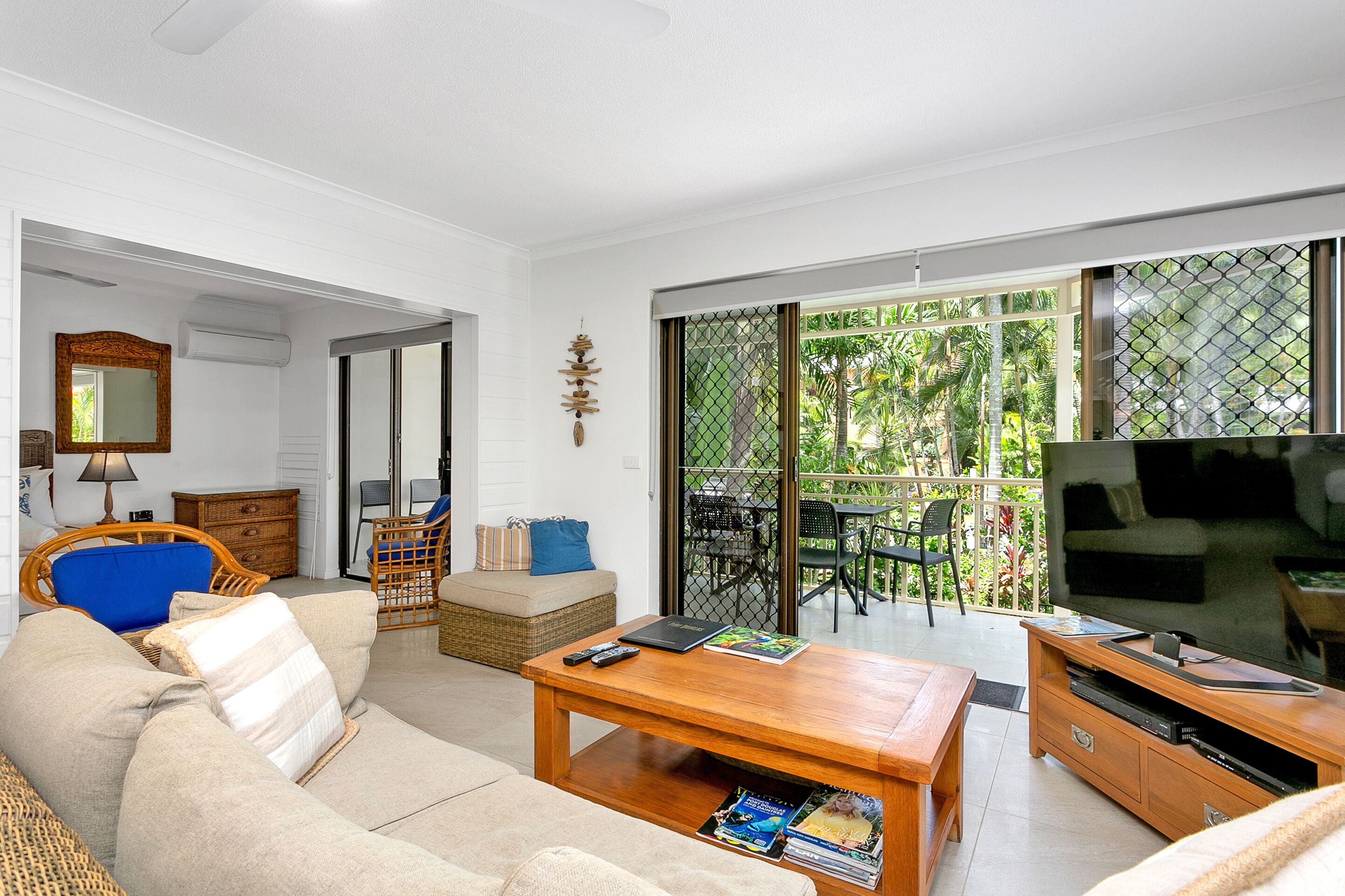 Driftwood Mantaray Holiday Apartments