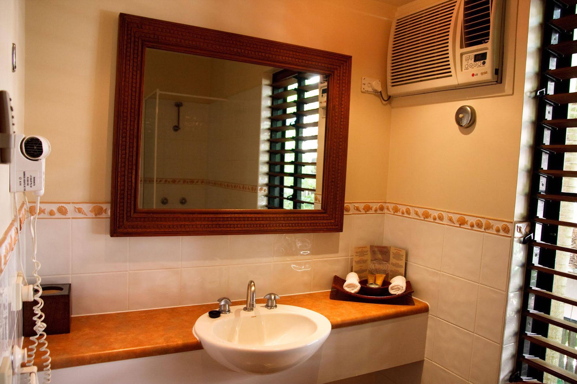 Hibiscus Resort and Spa