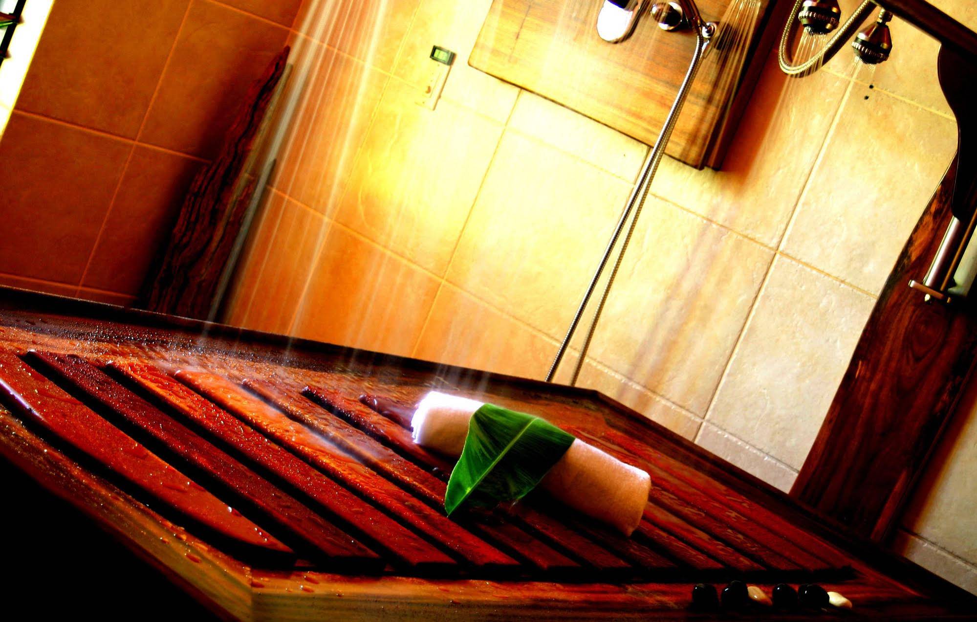 Hibiscus Resort and Spa