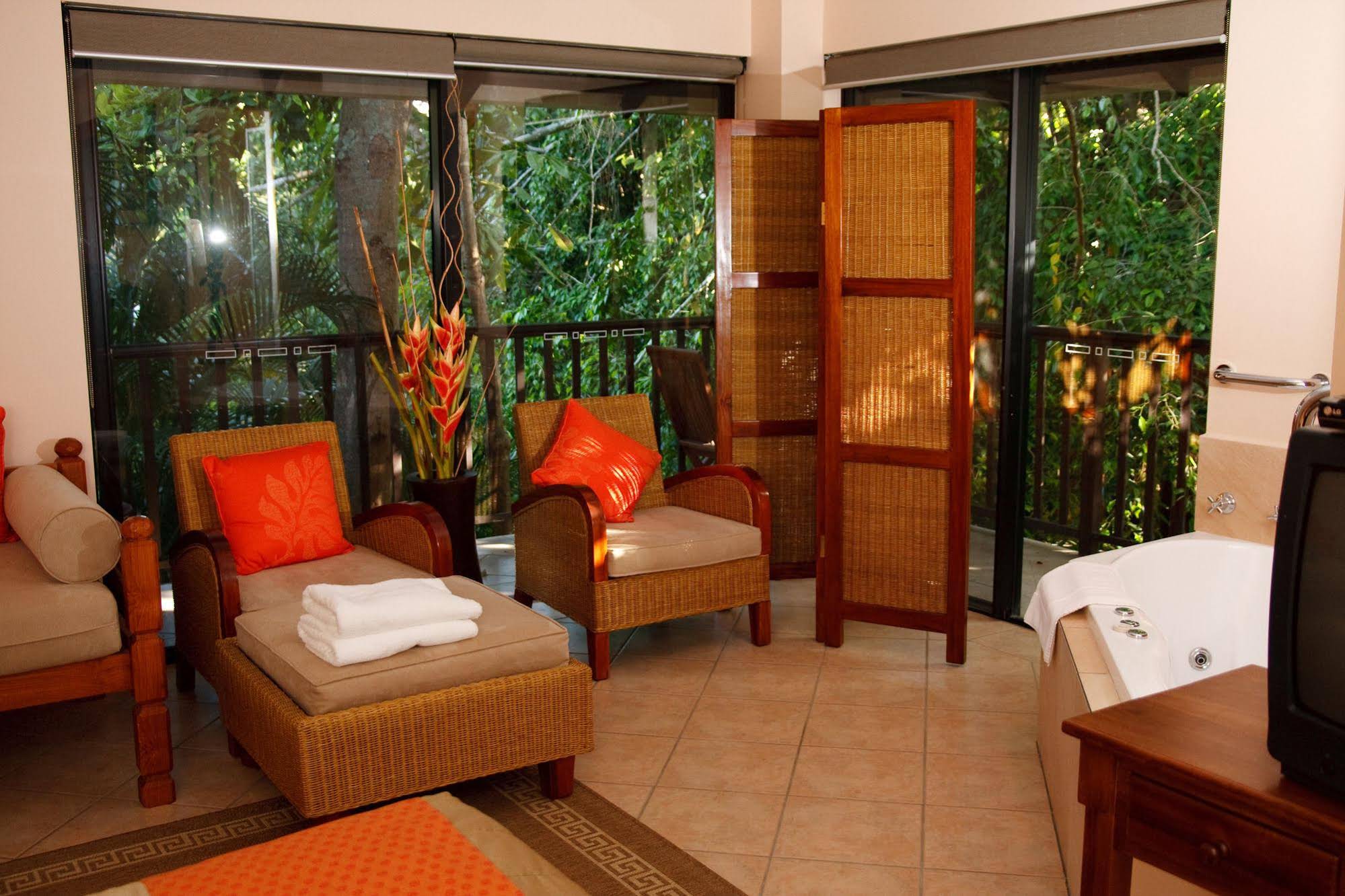 Hibiscus Resort and Spa
