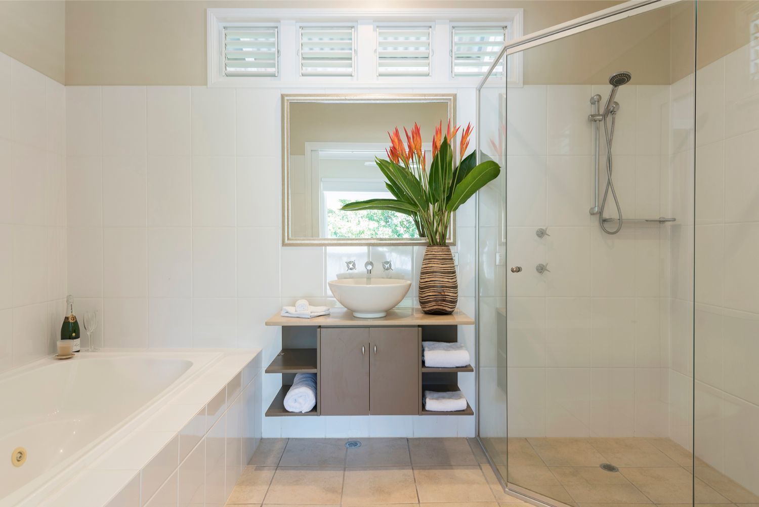 Latitude 16 On Grant Street