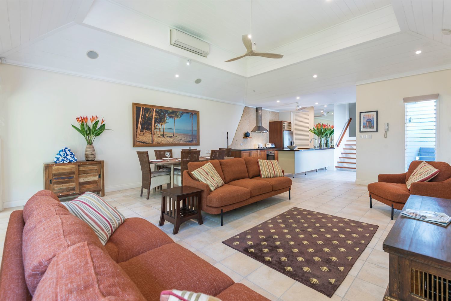 Latitude 16 On Grant Street