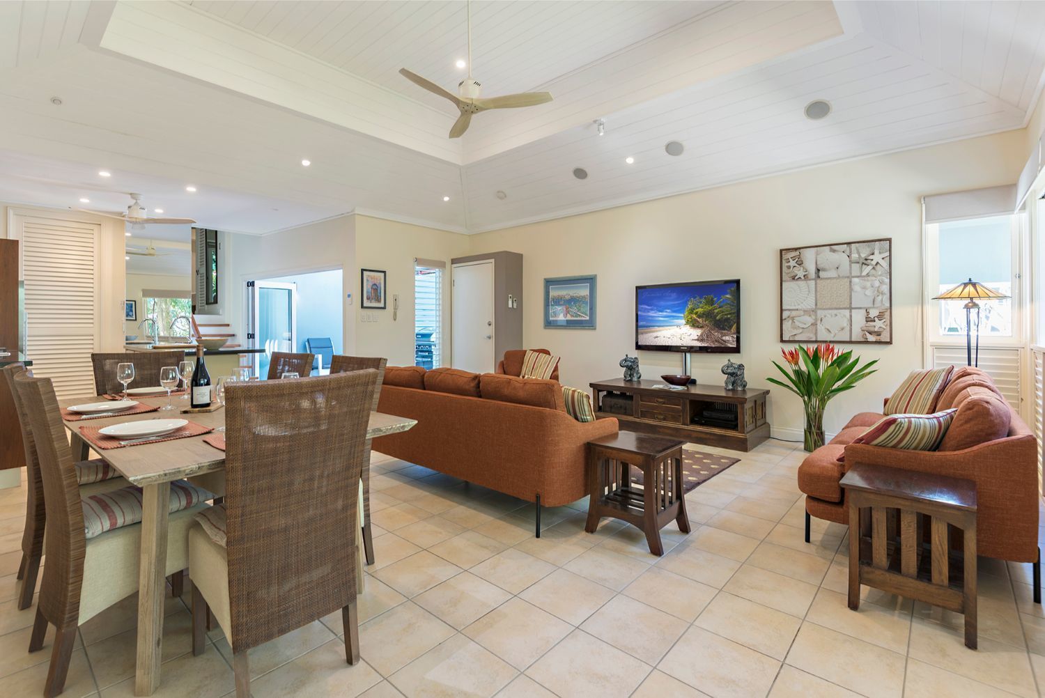 Latitude 16 On Grant Street