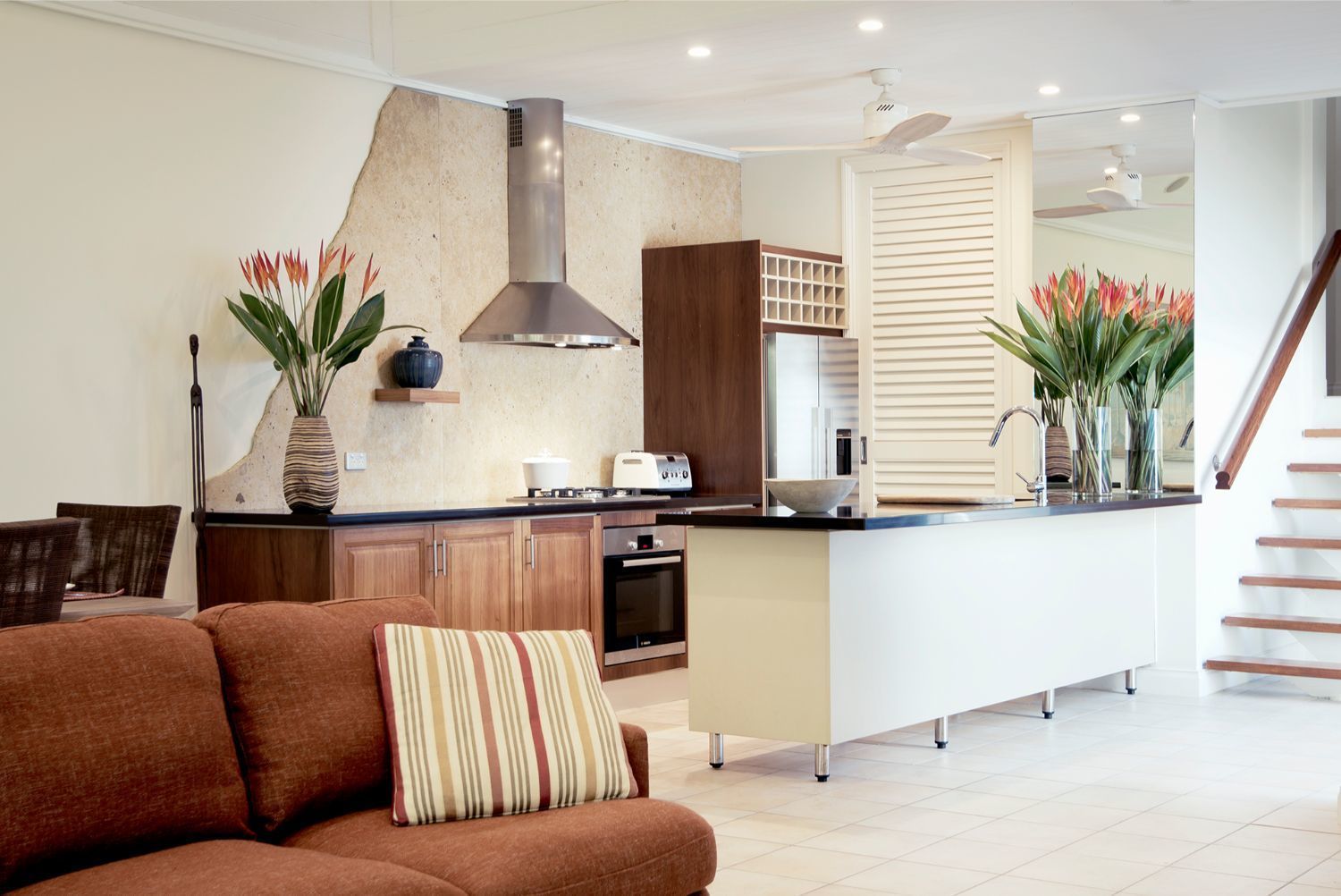 Latitude 16 On Grant Street