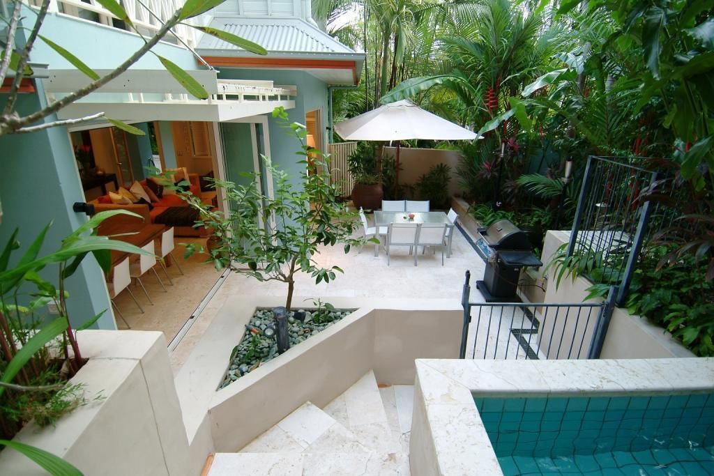 Latitude 16 On Grant Street