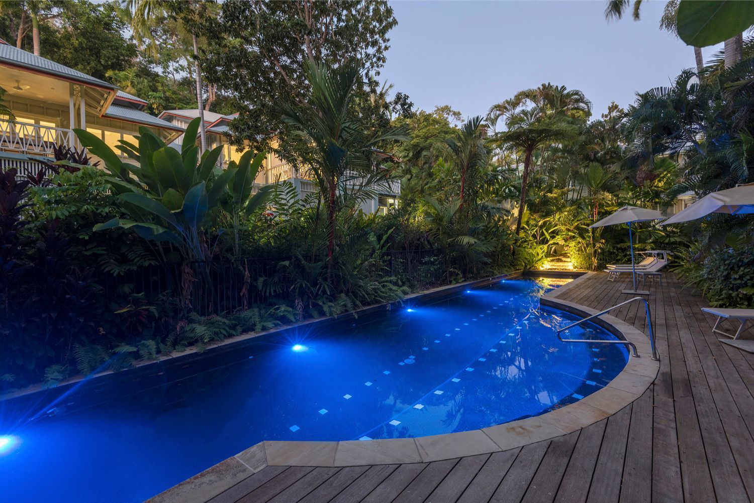 Latitude 16 On Grant Street