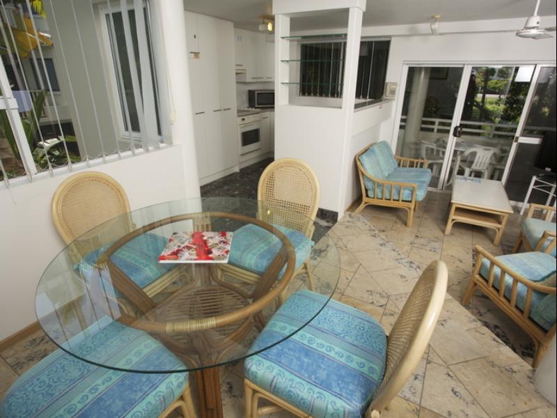 Sunseeker Apartments