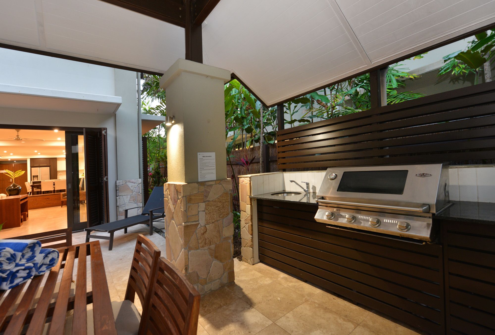 Luxury Private Apartments Sea Temple