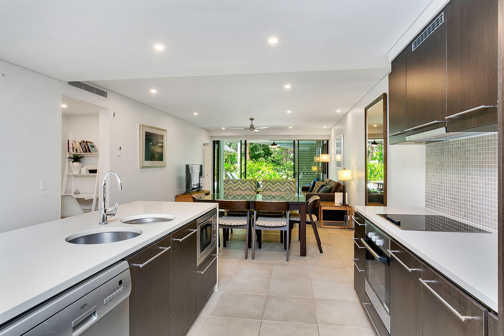 Luxury Private Apartments Sea Temple