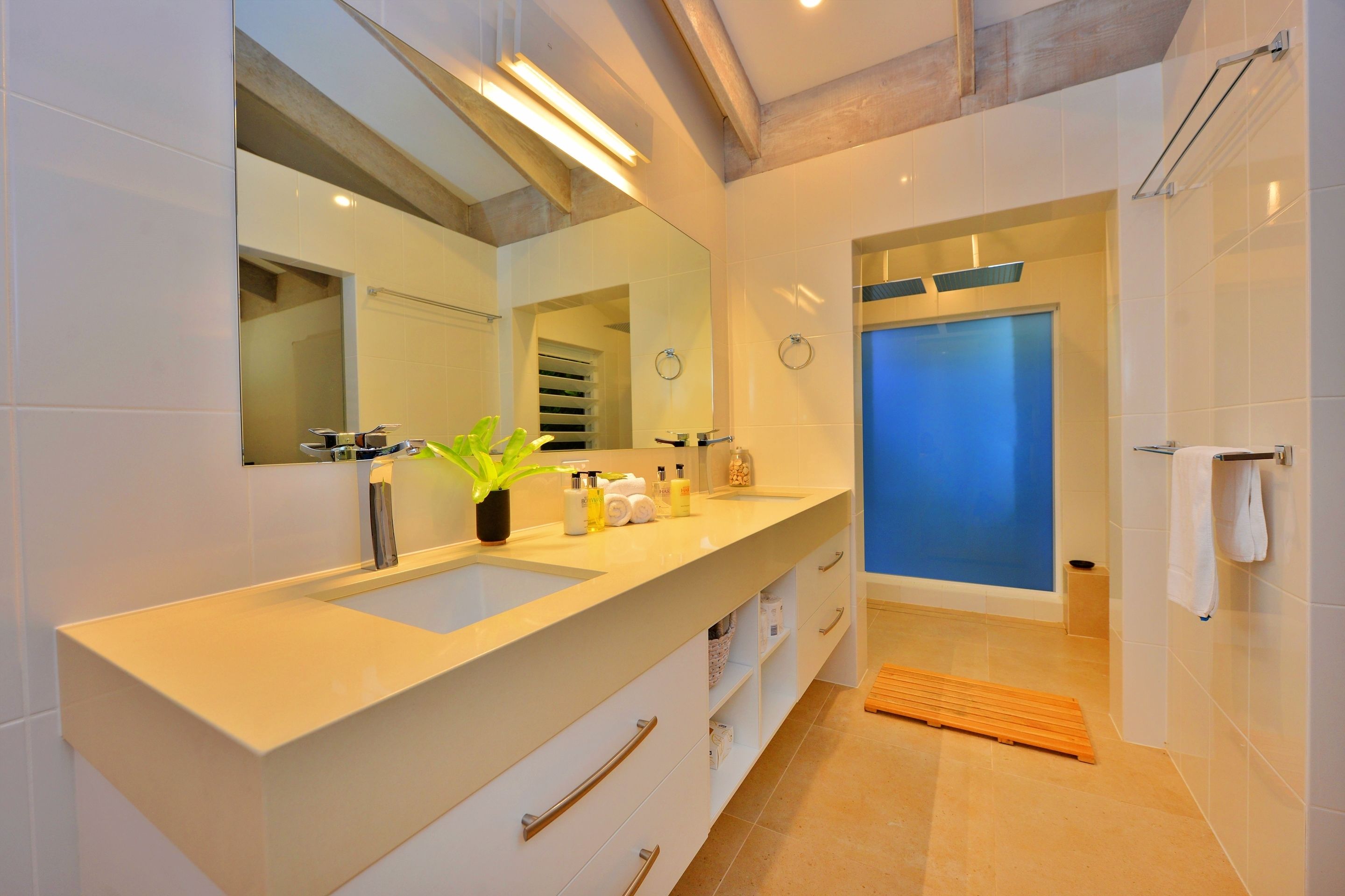 Pavilions In The Palms