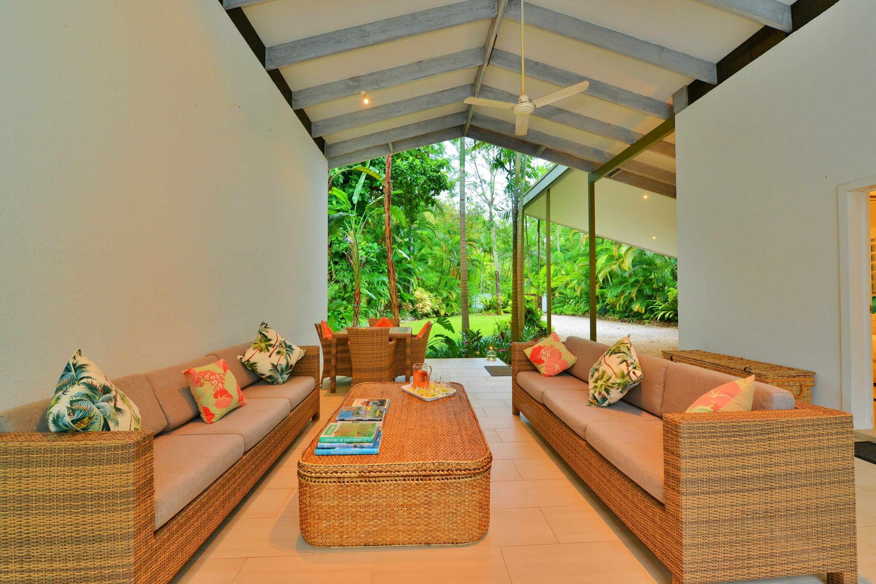 Pavilions In The Palms