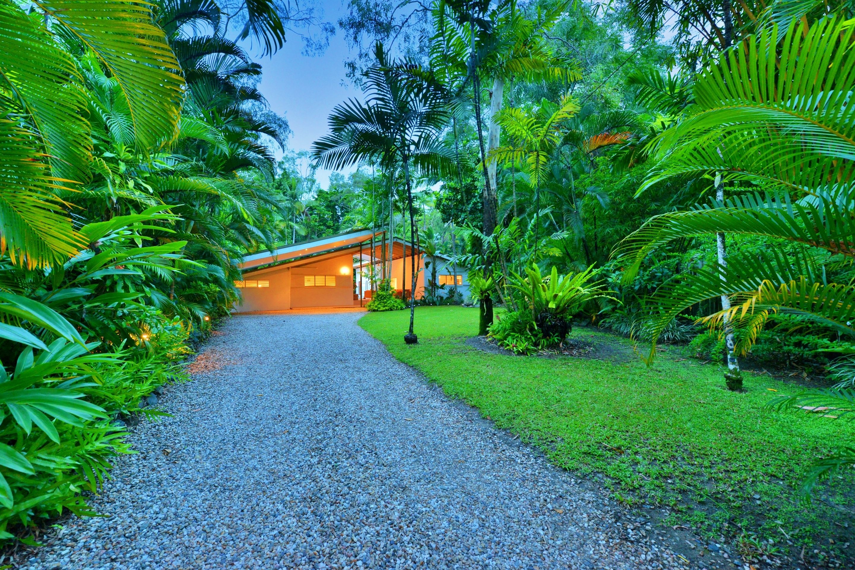 Pavilions In The Palms