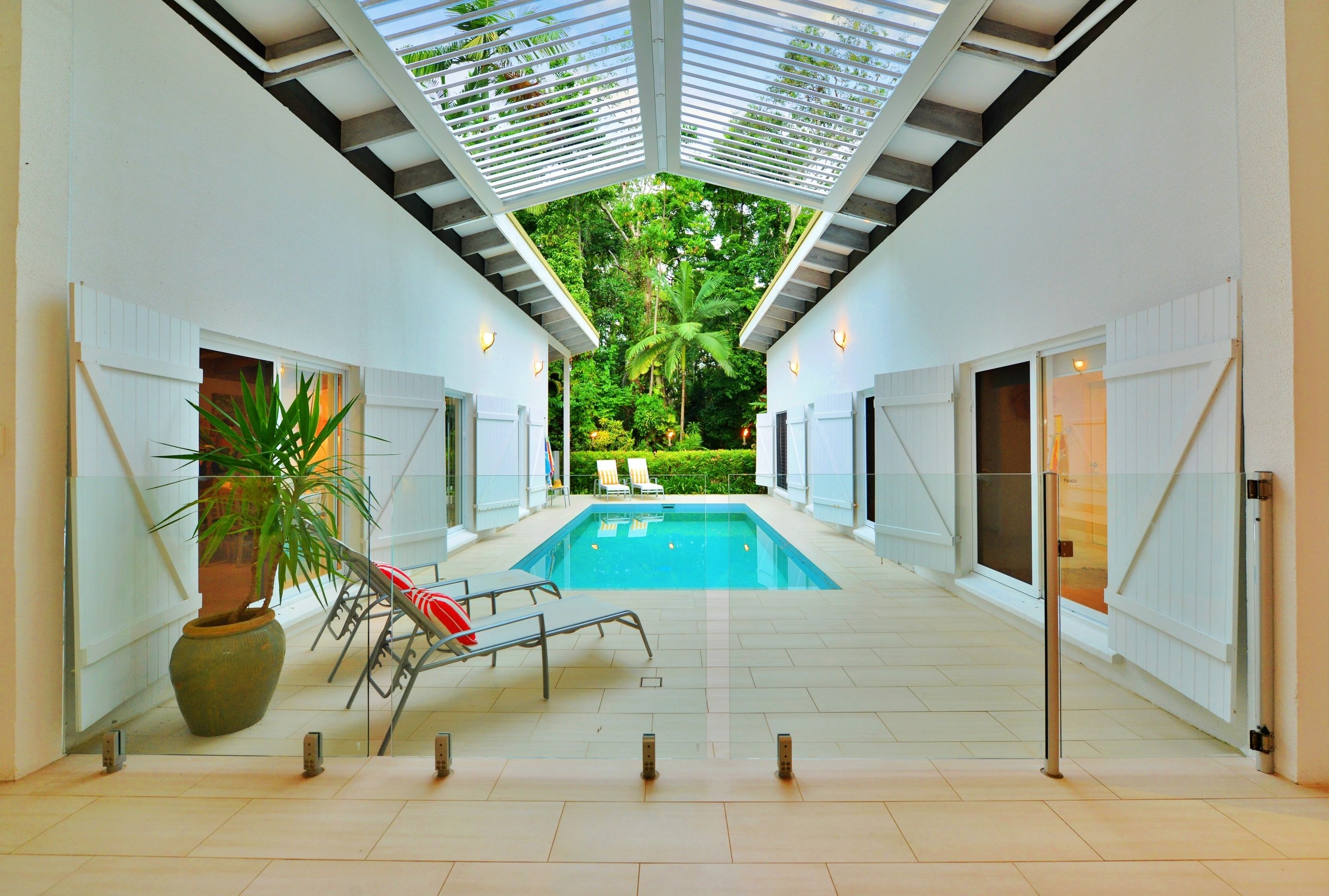 Pavilions In The Palms