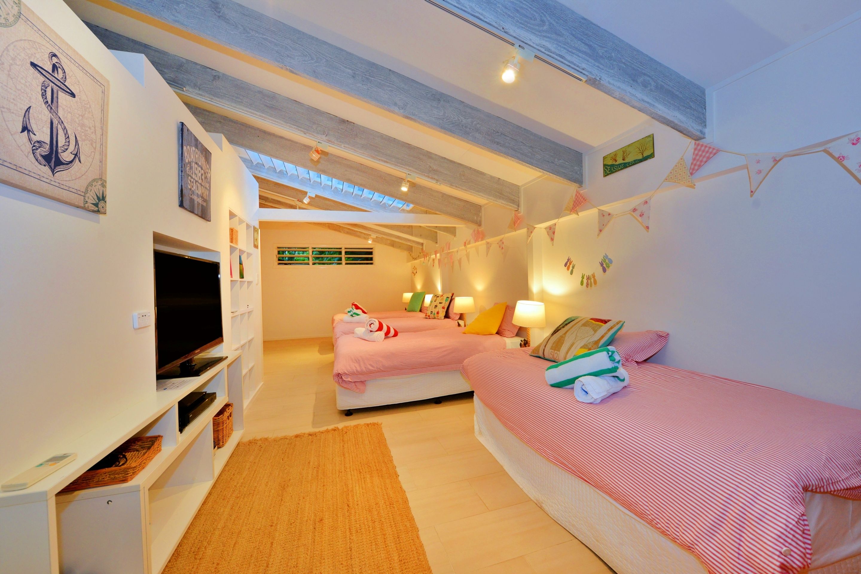 Pavilions In The Palms