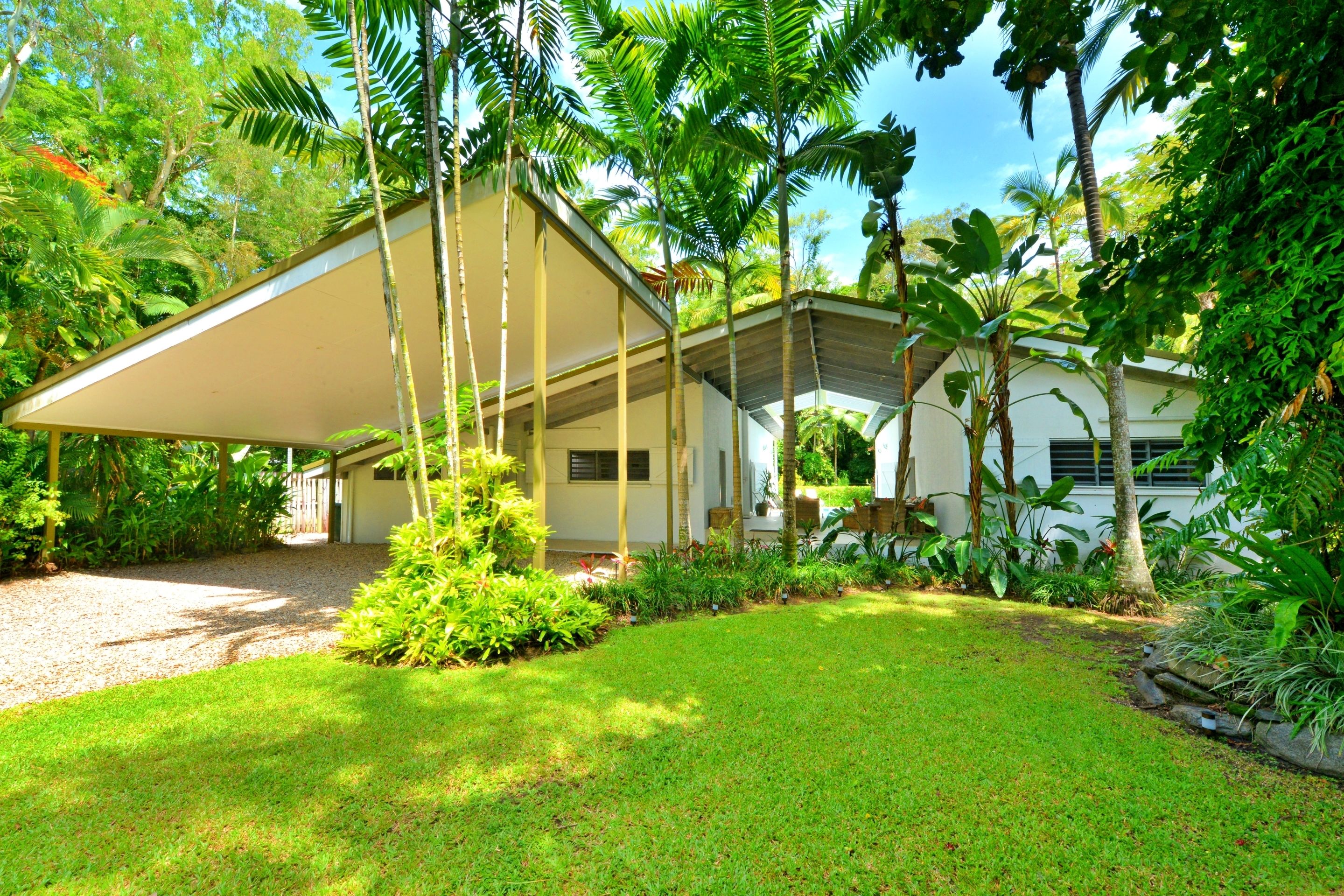 Pavilions In The Palms