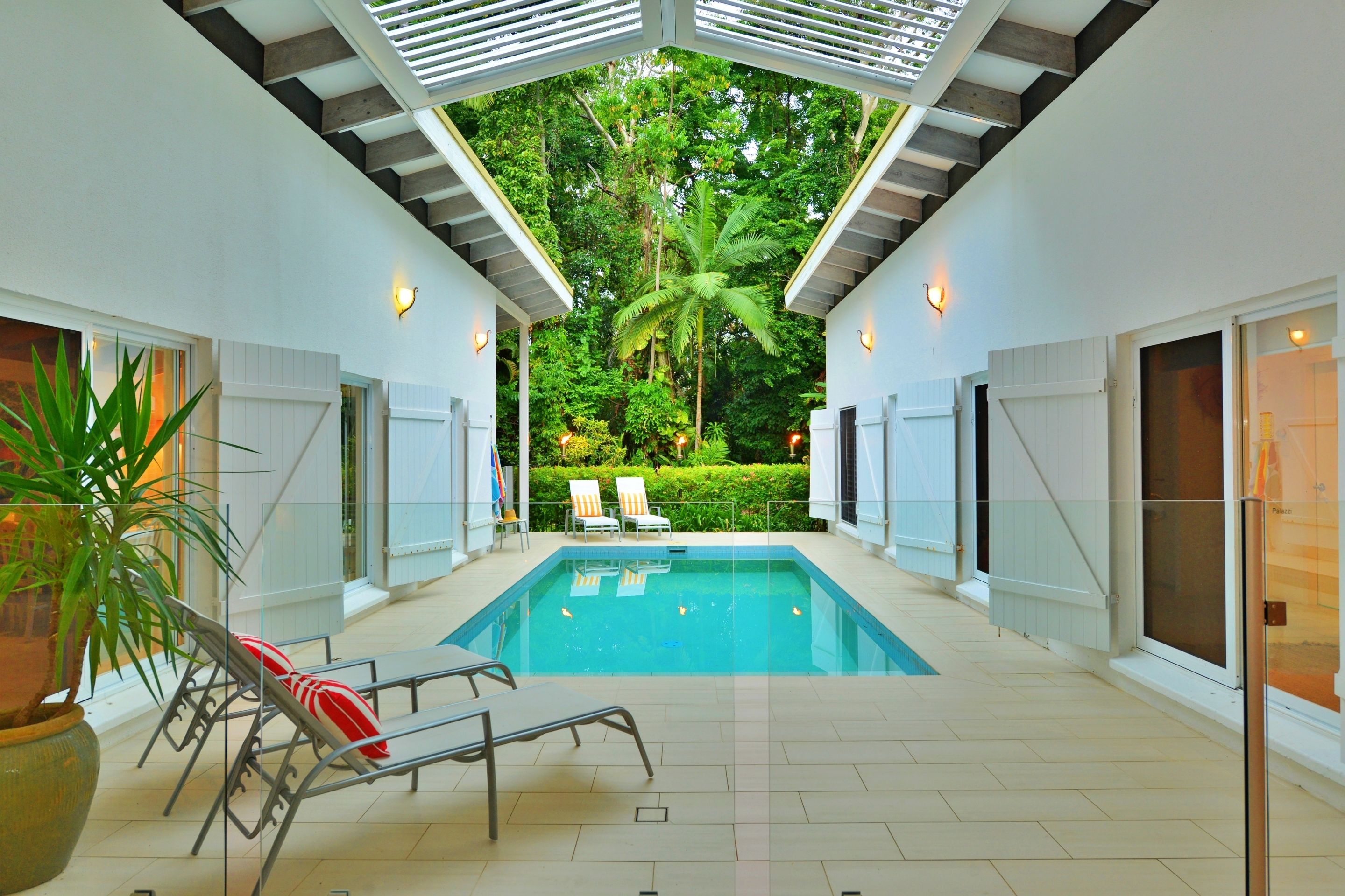 Pavilions In The Palms