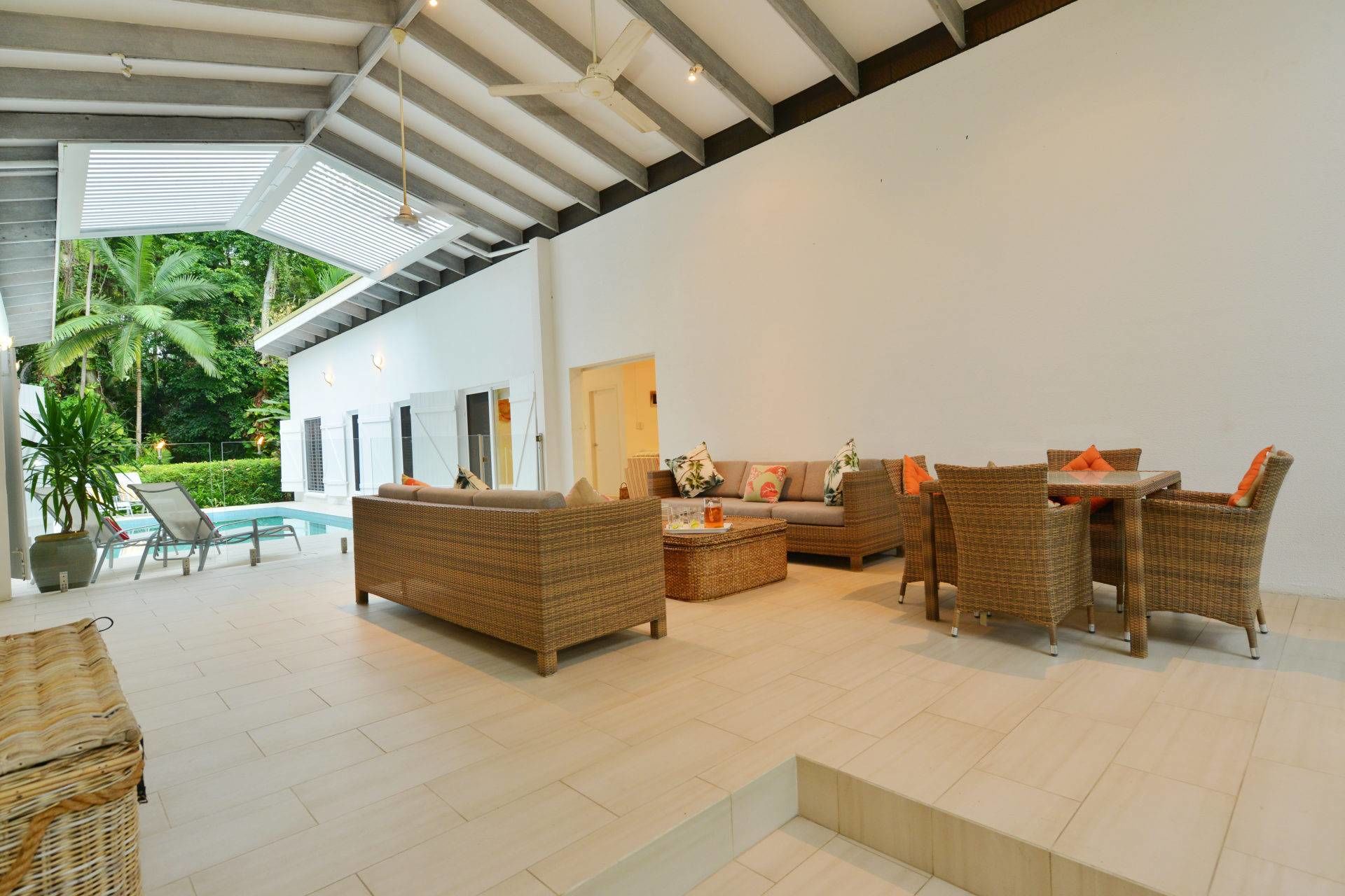 Pavilions In The Palms