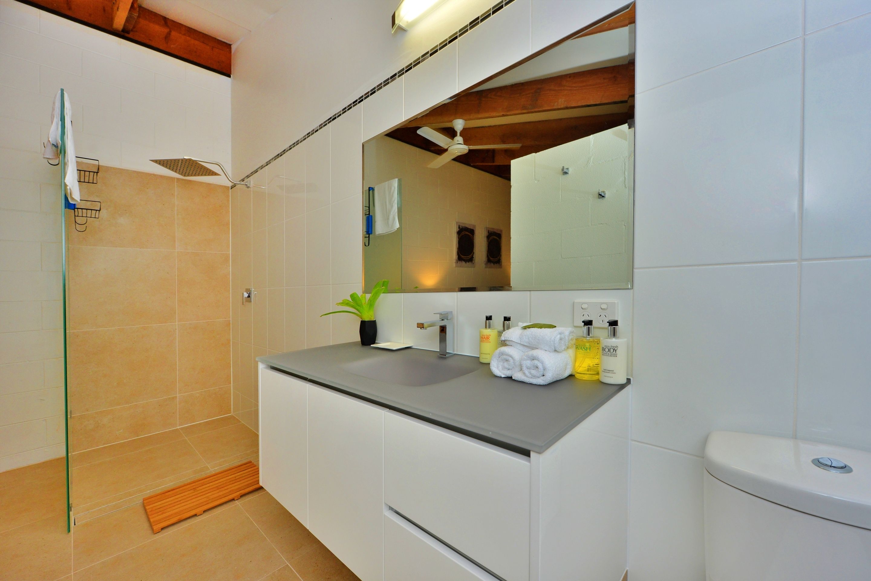 Pavilions In The Palms