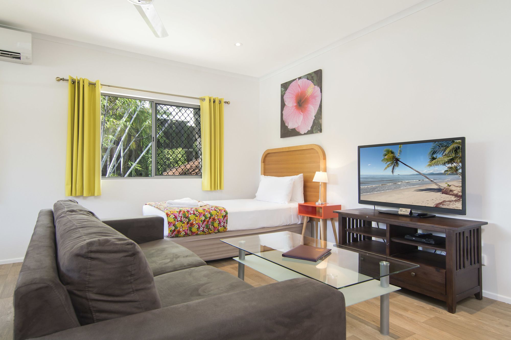 Port Douglas Motel