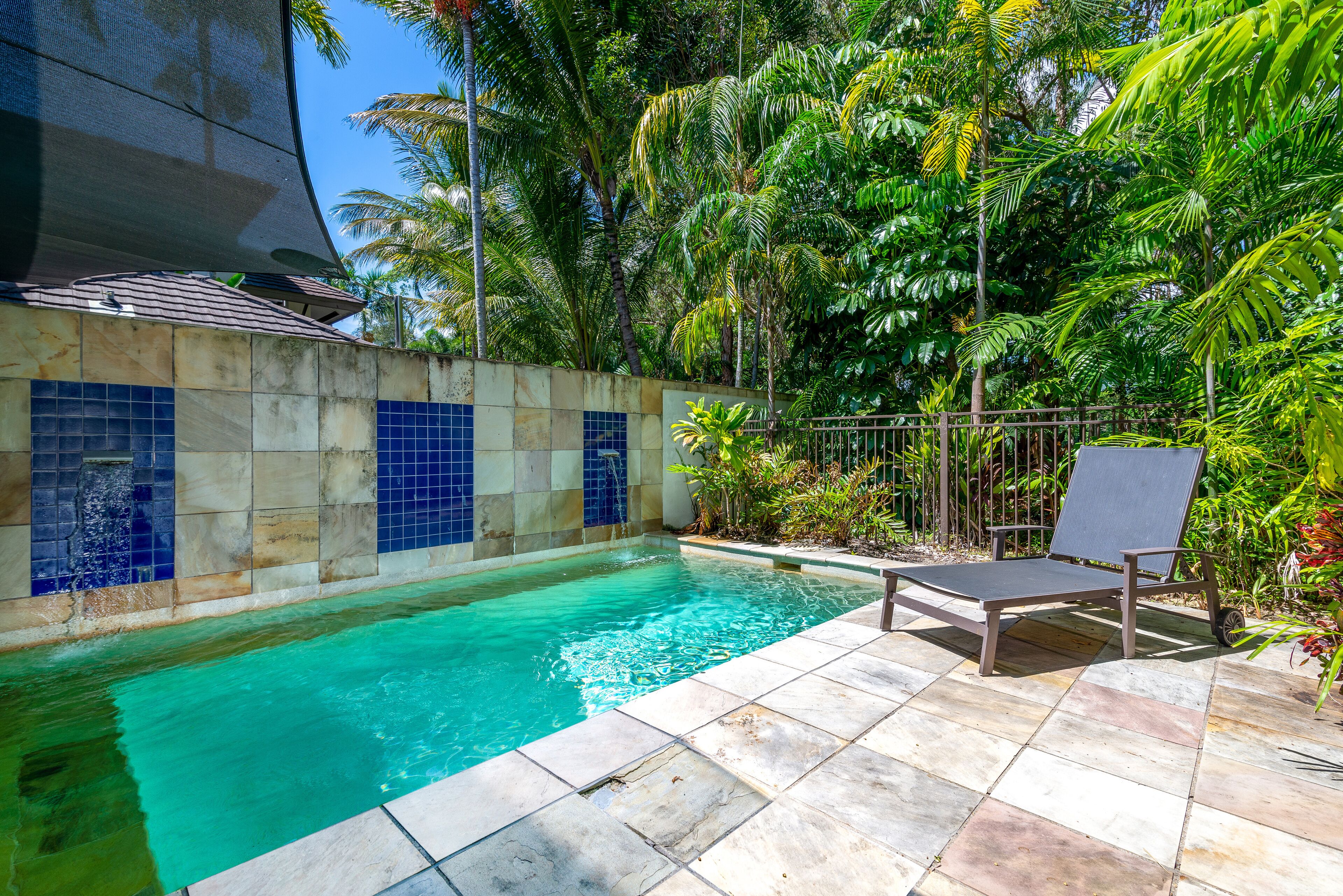 Seascape Holiday Apartments at Sea Temple Resort