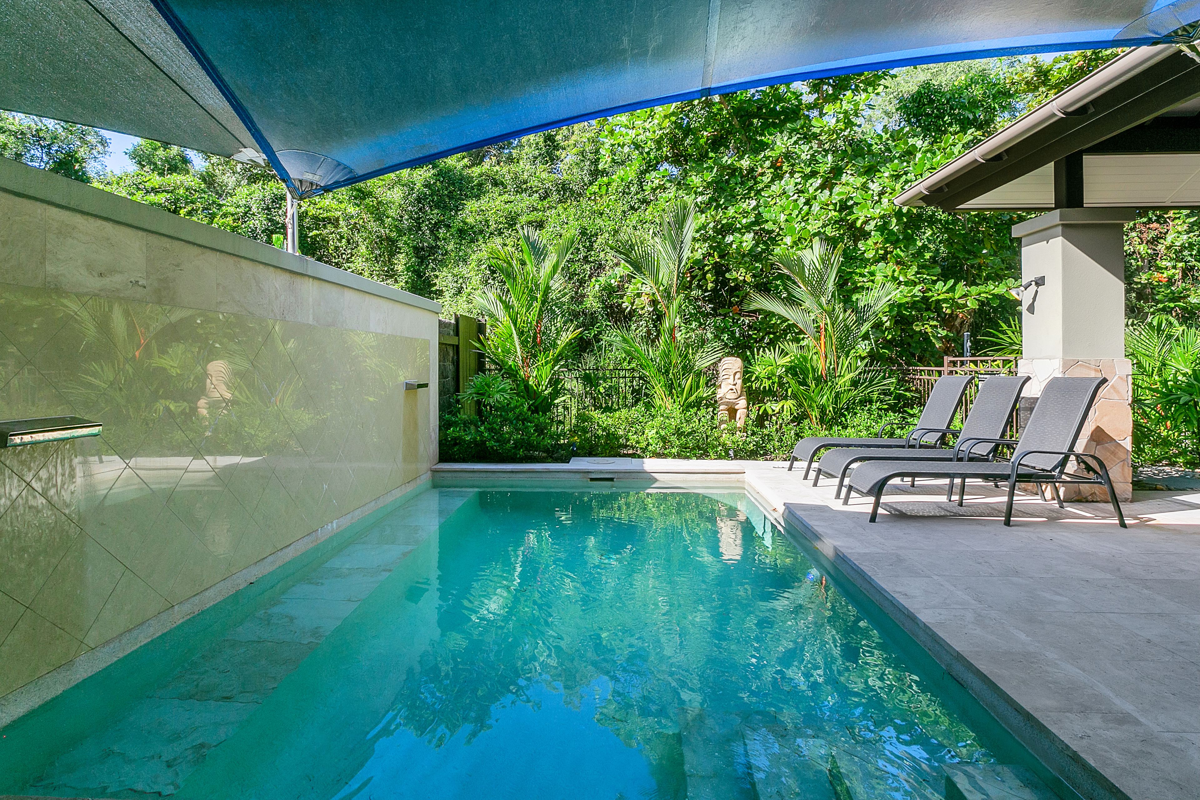 Seascape Holiday Apartments at Sea Temple Resort