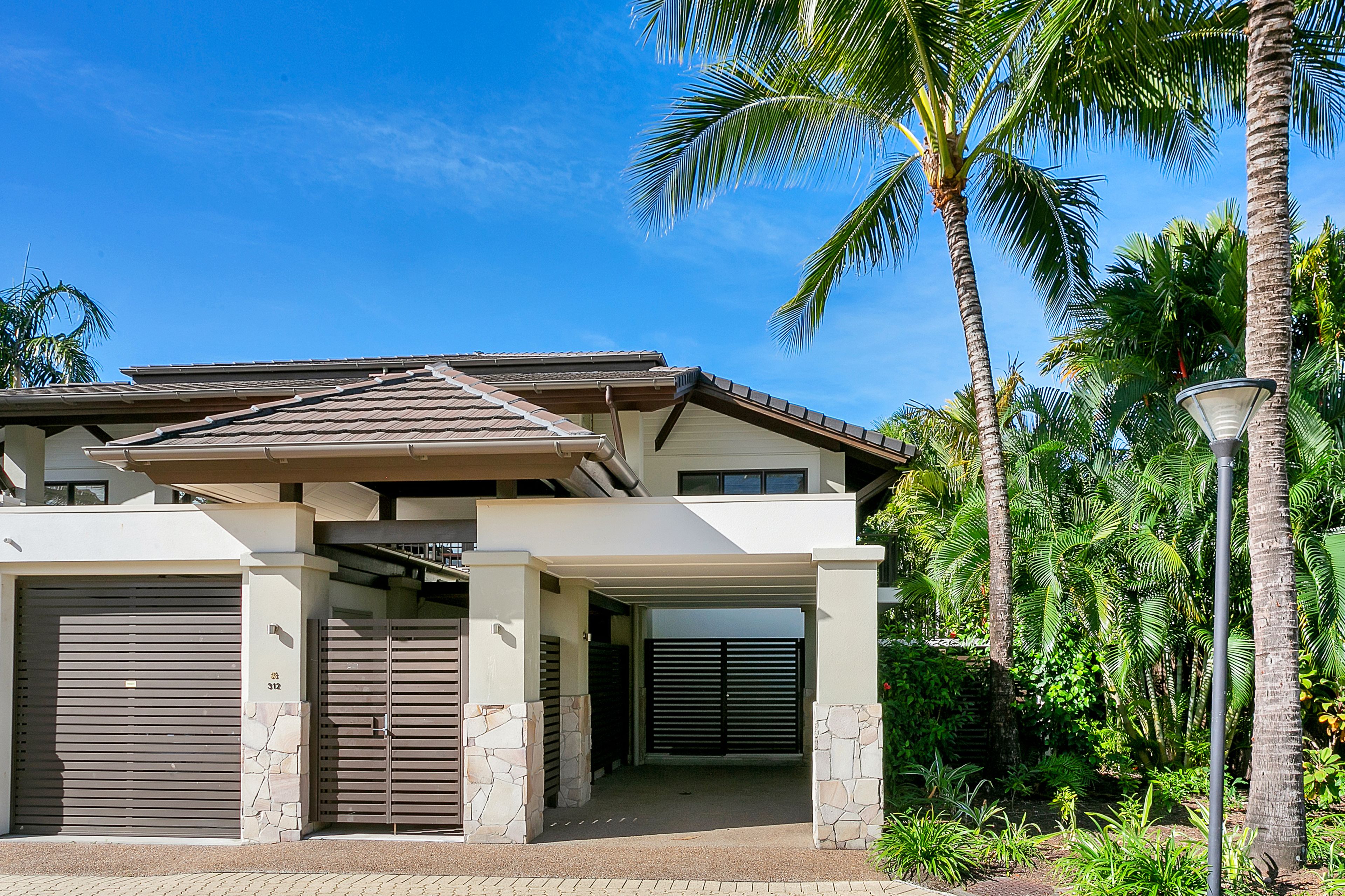 Seascape Holiday Apartments at Sea Temple Resort