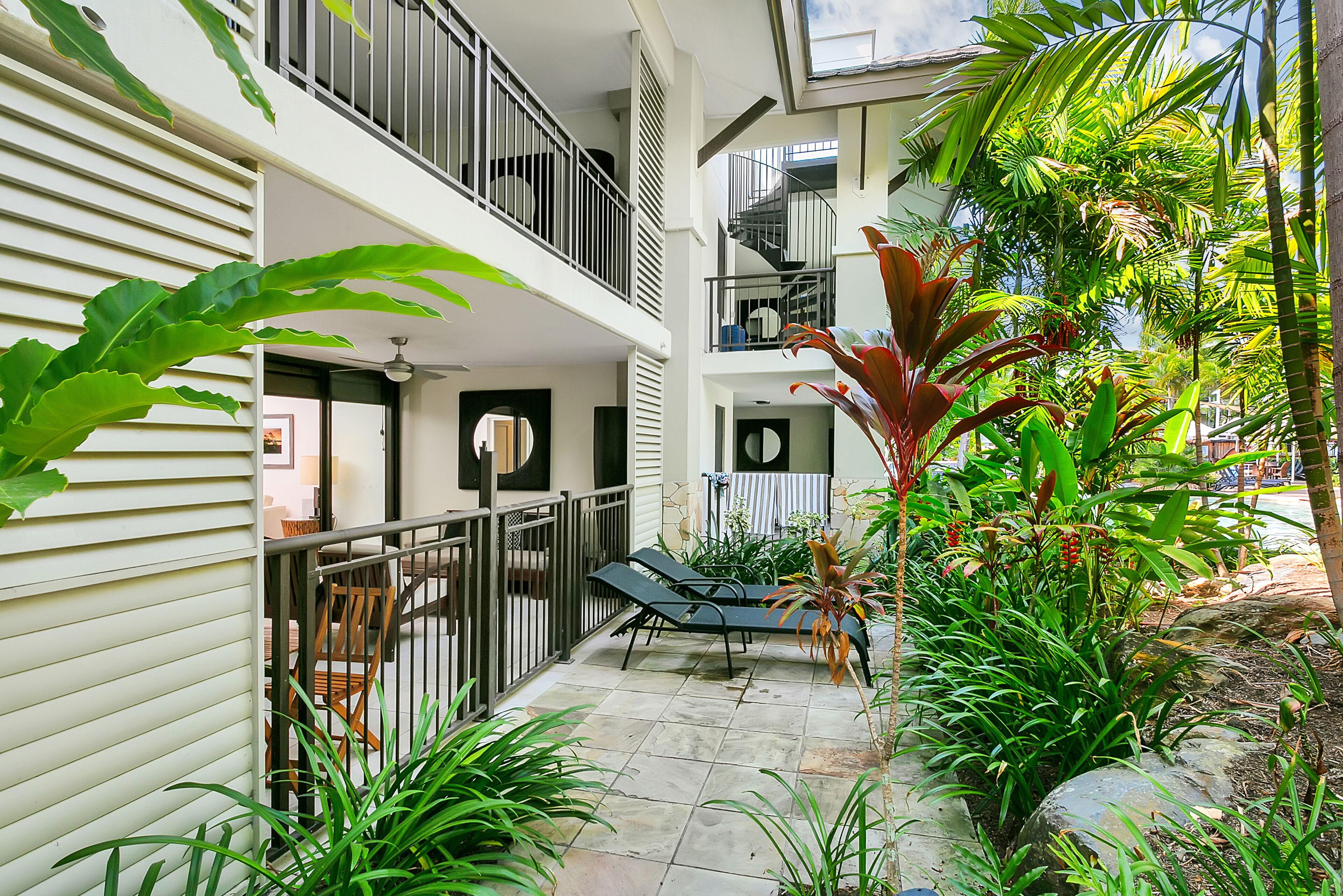 Seascape Holiday Apartments at Sea Temple Resort