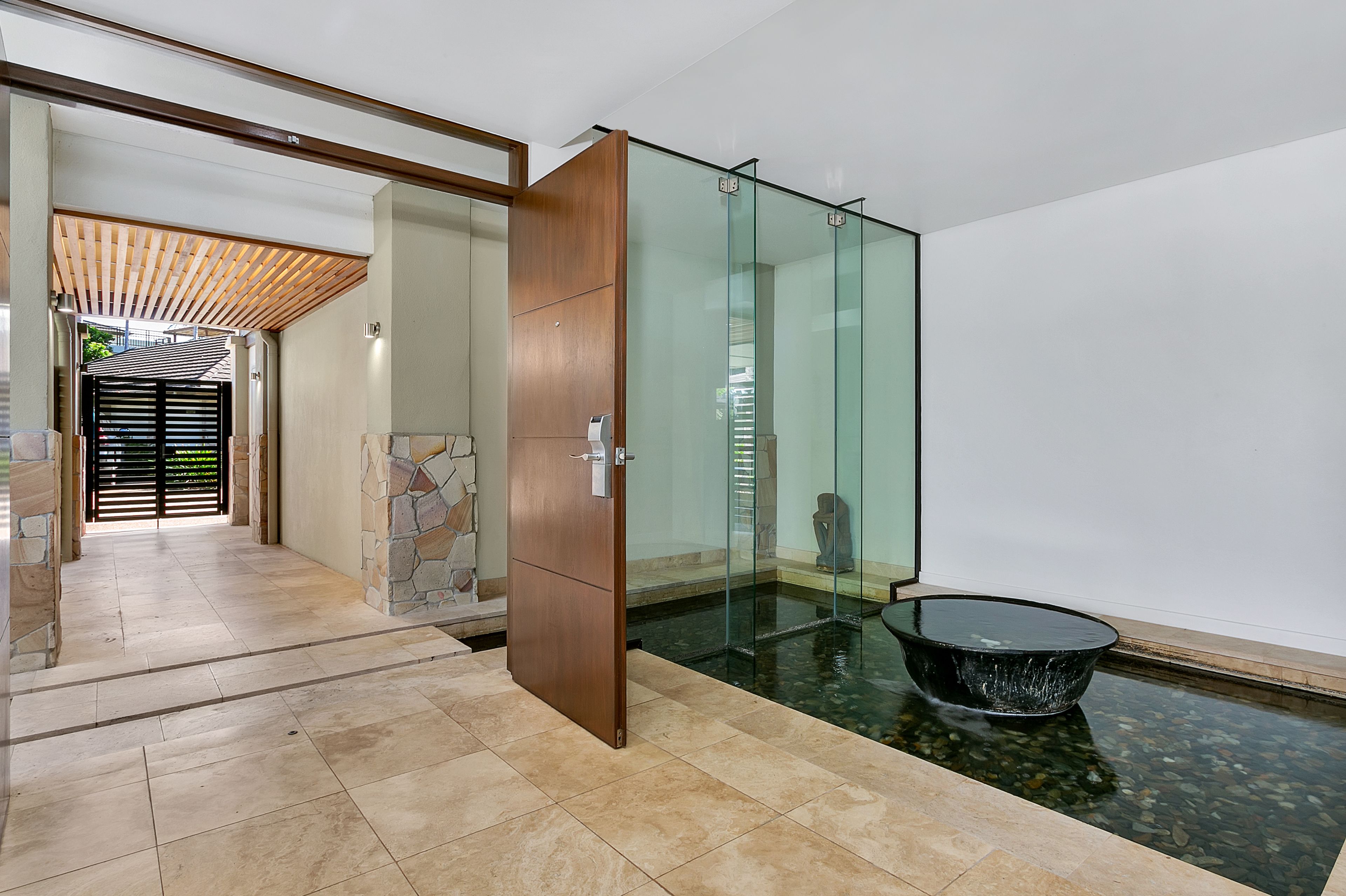 Seascape Holiday Apartments at Sea Temple Resort