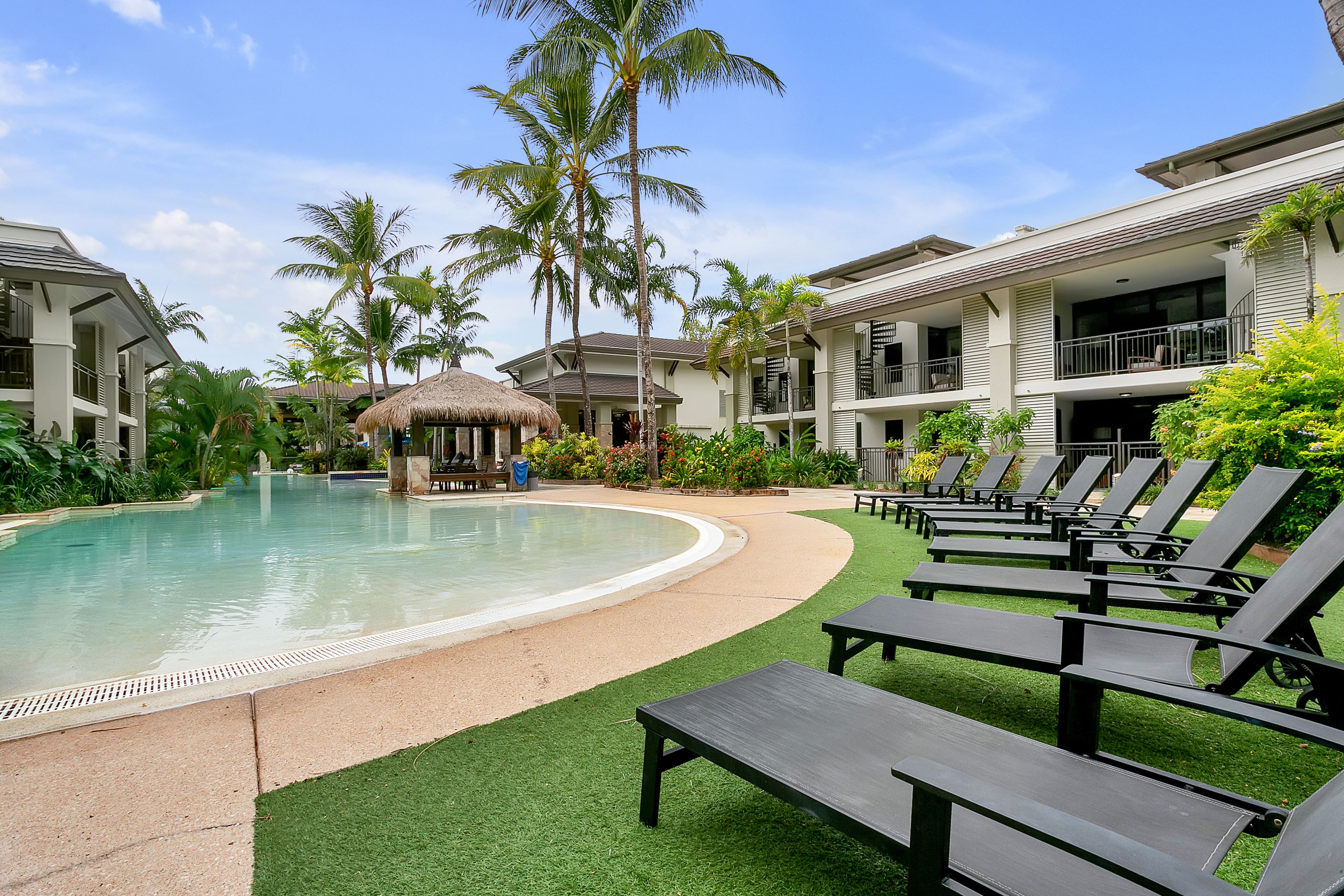 Seascape Holiday Apartments at Sea Temple Resort